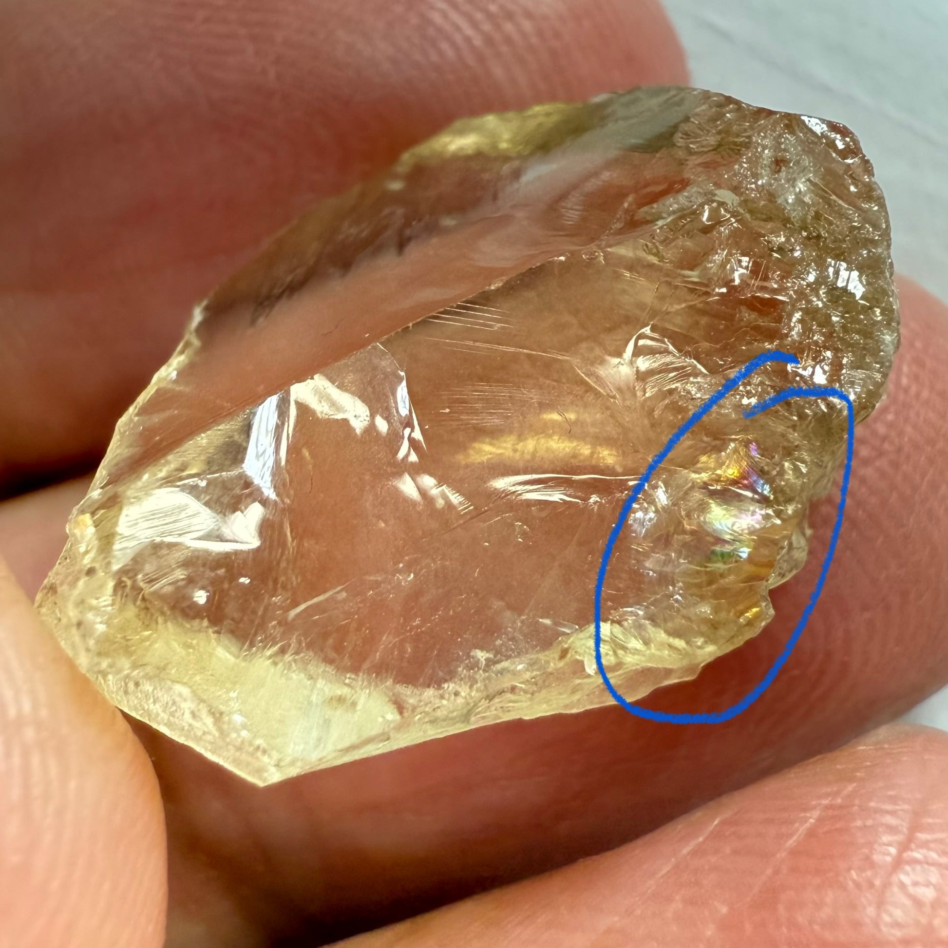 Citrine, 19.37ct, Zambia, Untreated Unheated, slight cracks on one end, rest VVS-IF, very flat shape but excellent for putting in jewellery as is