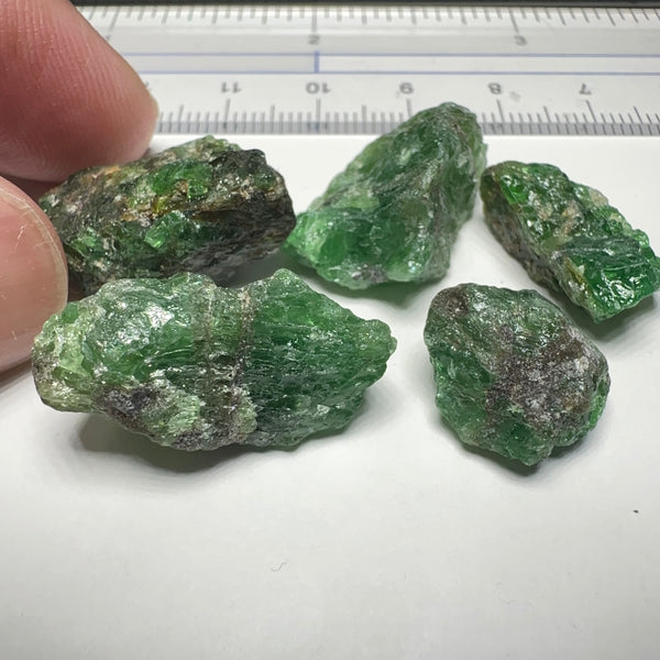 Tsavorite Garnet Lot, 101.98ct, Tanzania. Untreated Unheated. 11.26ct- 27.87ct. Good as specimens to add to a collection