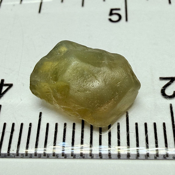 Green Chrysoberyl, 5.20ct, Tunduru, Tanzania, Untreated Unheated, cloudy and flat shape see pics