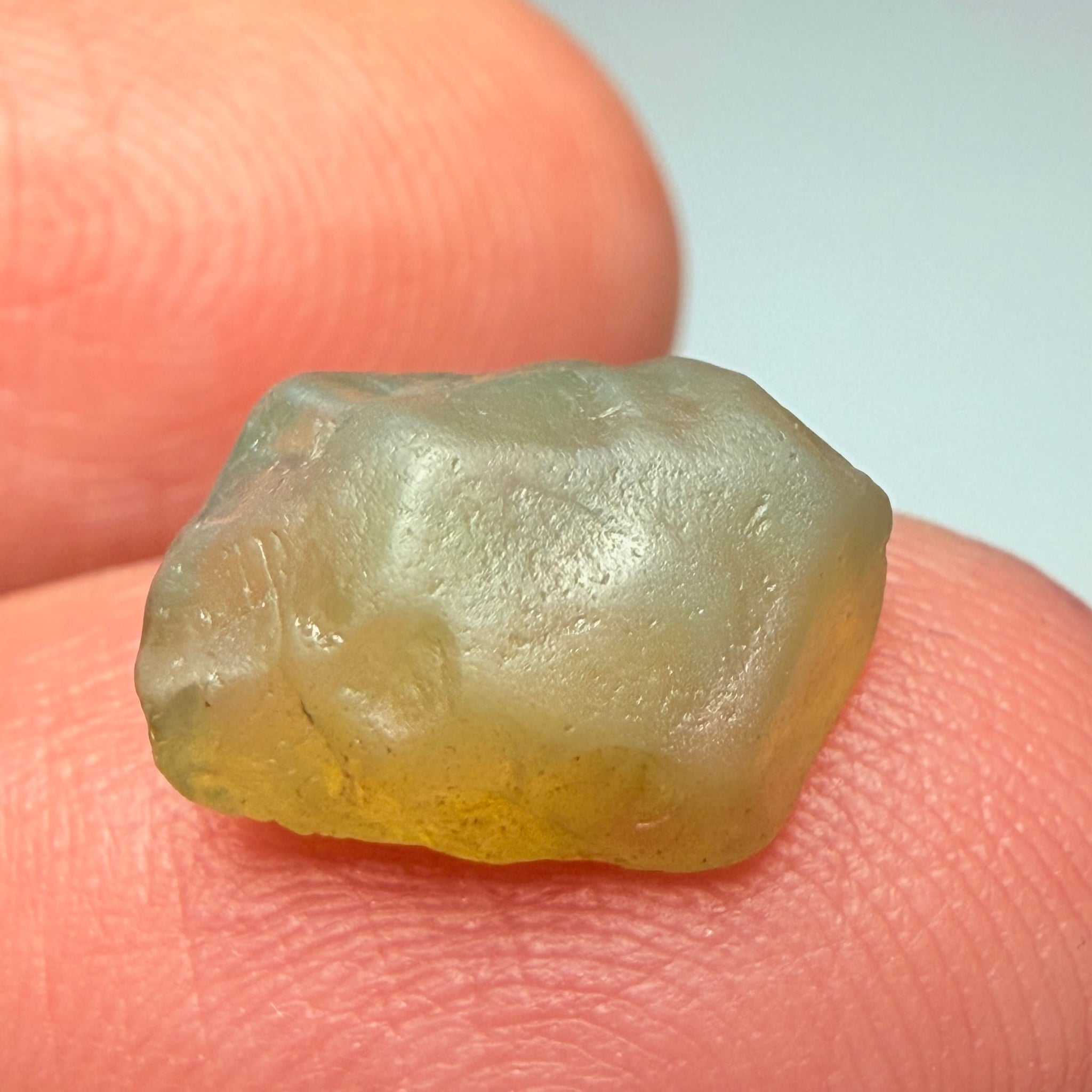 Green Chrysoberyl, 5.20ct, Tunduru, Tanzania, Untreated Unheated, cloudy and flat shape see pics