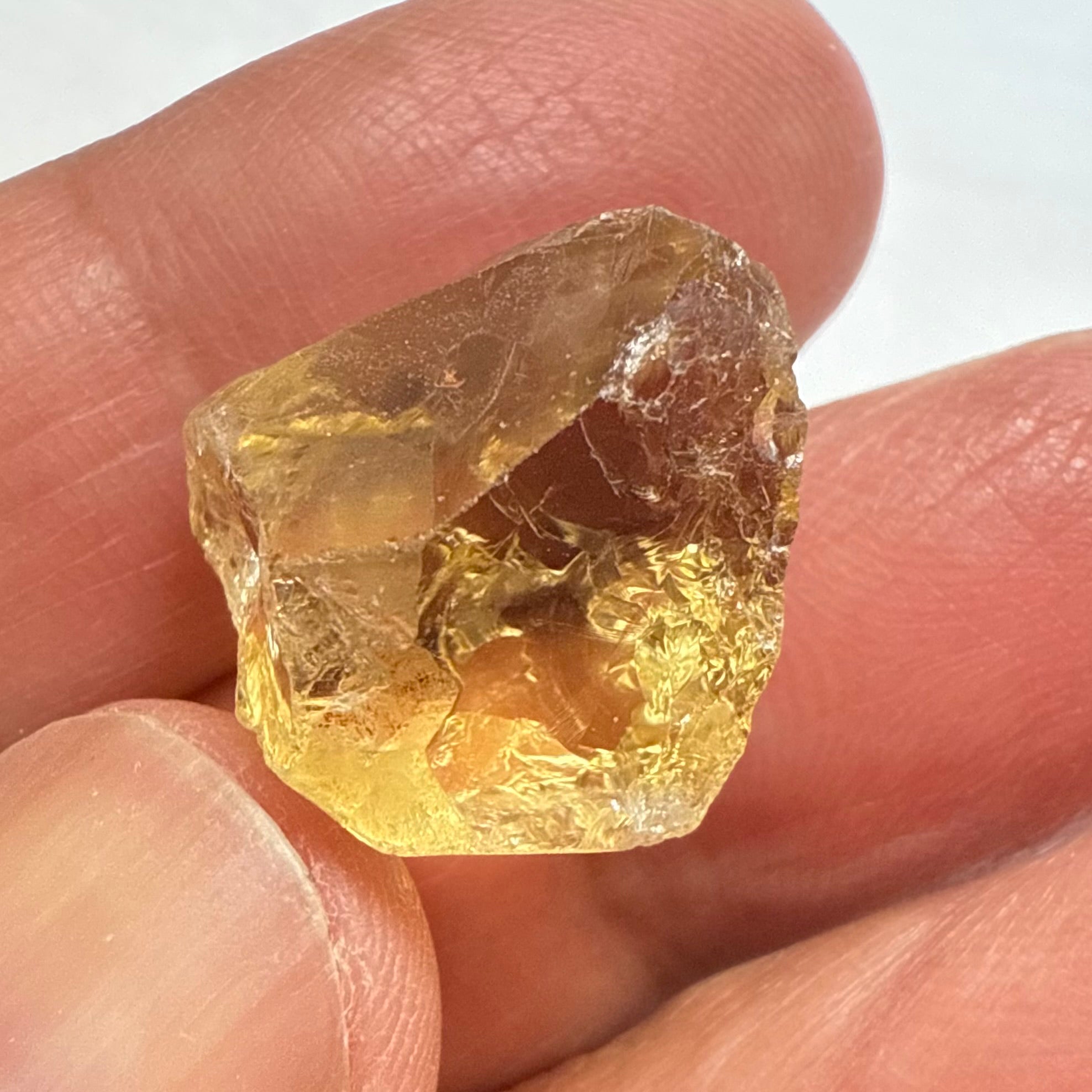 Citrine, 24.17ct, Zambia, Untreated Unheated, slight crack on one end 3mm in, rest VVS-IF