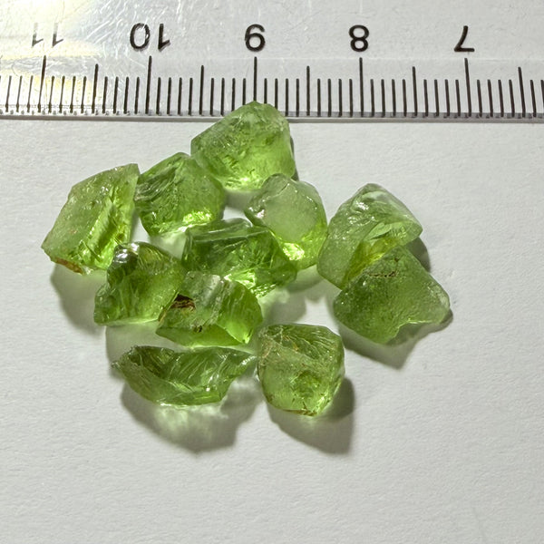 GoGo Peridot Lot, 26.36ct, Mined by the Wa GoGo tribe in Tanzania, Untreated Unheated, Bright Apple Green, 2.04ct-2.81ct, 12pcs, vvs-if