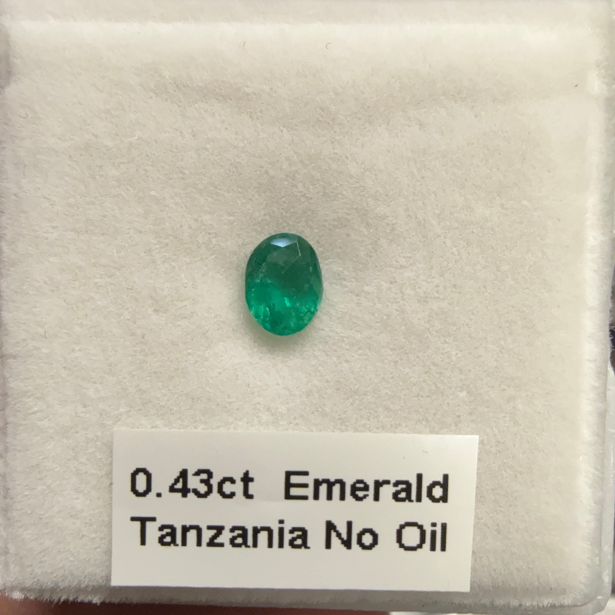 Emerald, 0.43ct, Tanzania, No Oil, Unheated Unheated