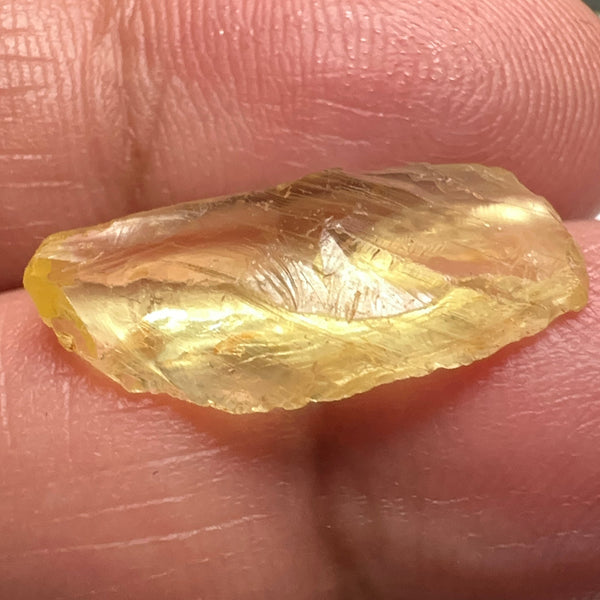 Danburite, 7.12ct, Tanzania, Untreated Unheated, heavily needled, dividing crack