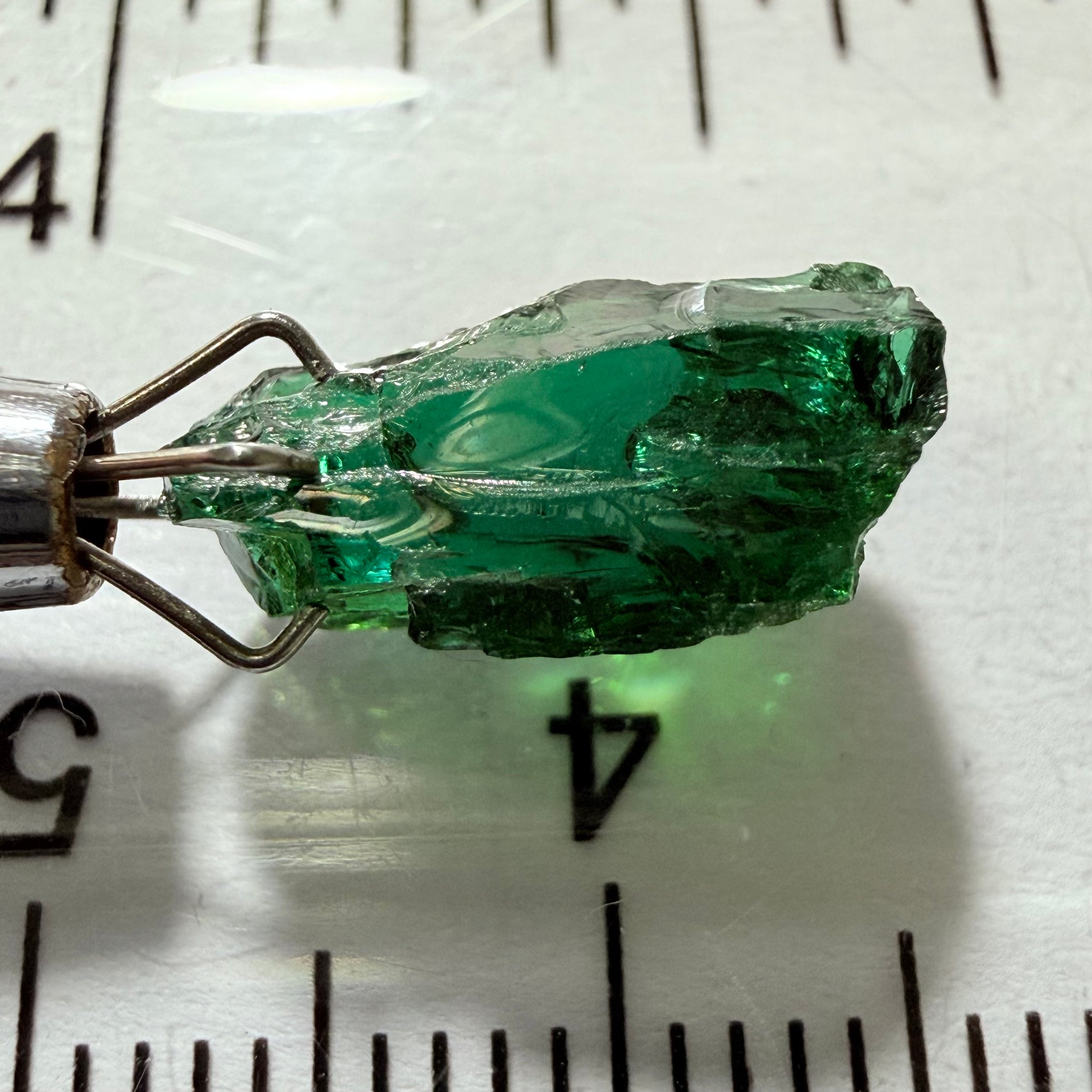 Tanzanite / Zoisite Crystal Specimen, 3.41ct, Merelani, Tanzania. Unheated Unheated, faceting portion in the center, major crack on the side circled in next pic