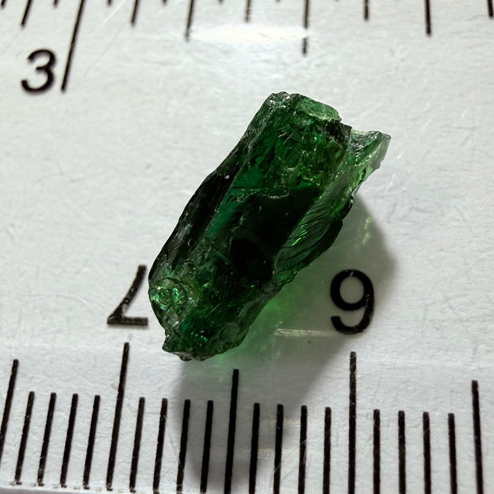 Tanzanite / Zoisite Crystal Specimen, 3.41ct, Merelani, Tanzania. Unheated Unheated, faceting portion in the center, major crack on the side circled in next pic