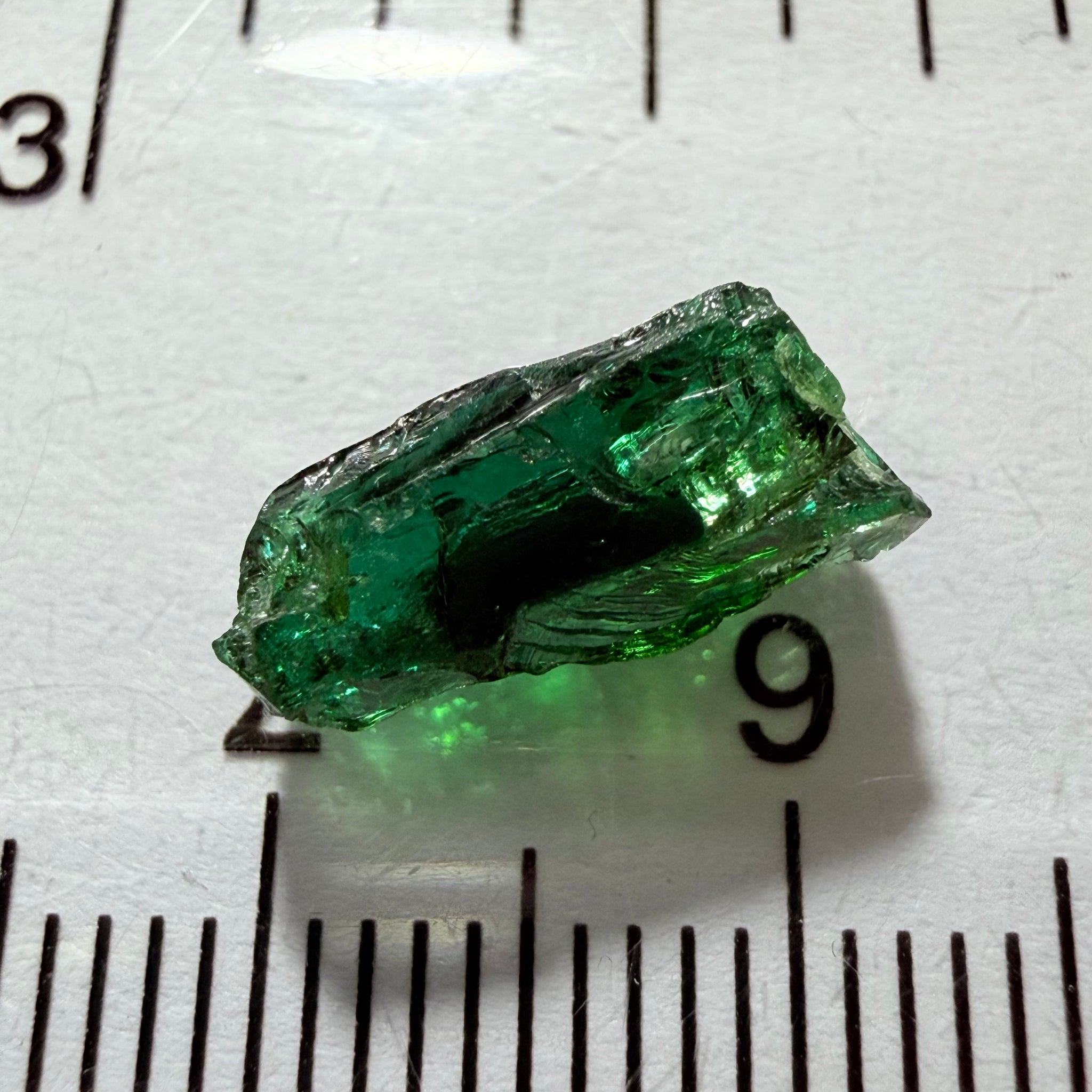 Tanzanite / Zoisite Crystal Specimen, 3.41ct, Merelani, Tanzania. Unheated Unheated, faceting portion in the center, major crack on the side circled in next pic