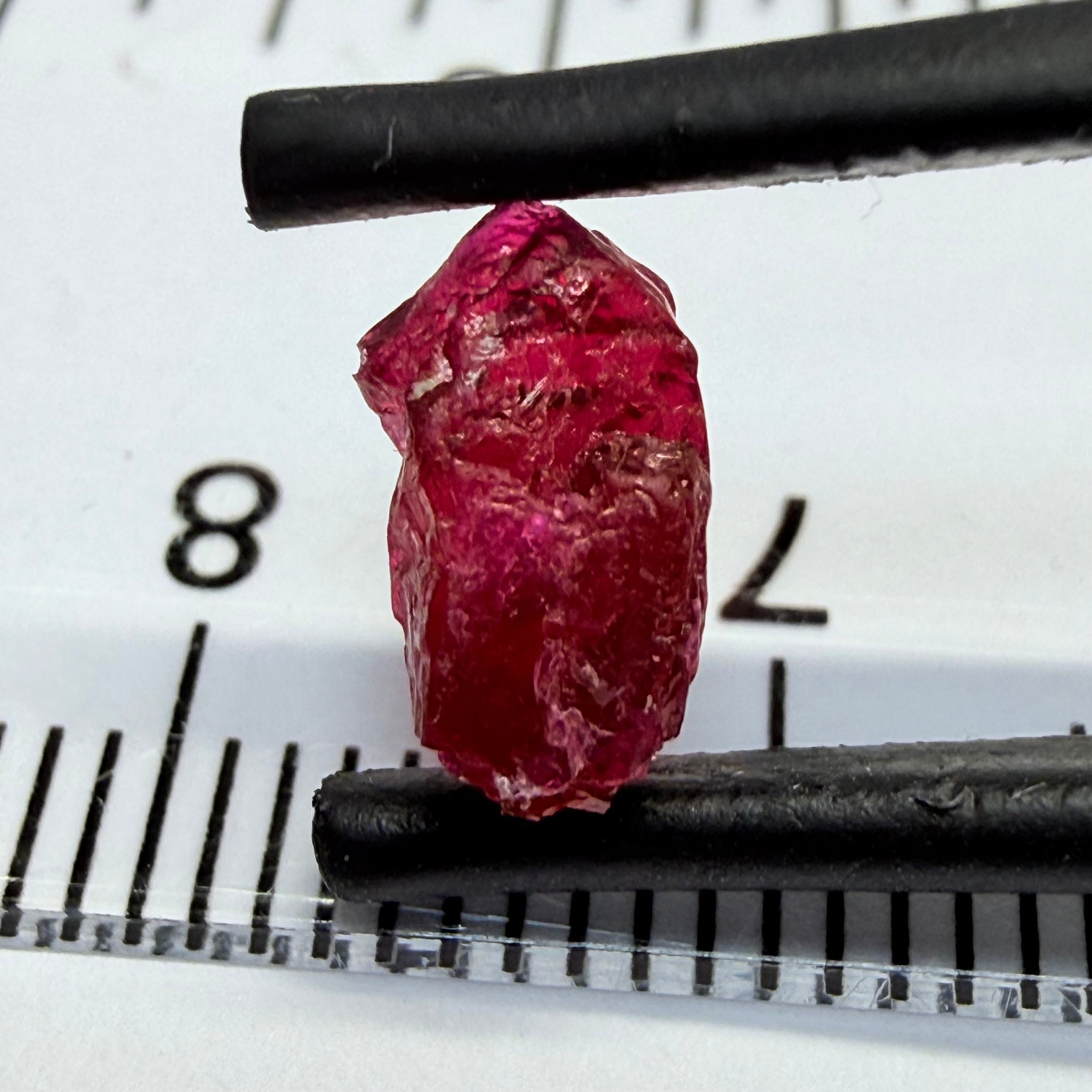 Ruby, 1.73 Longido, Tanzania, Untreated Unheated, complicated shape, see pictures, vvs