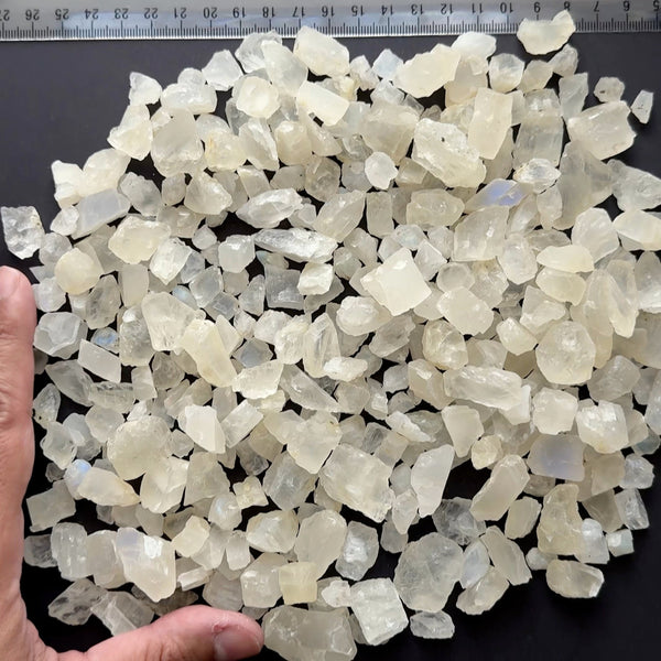 Moonstone Lot,  no sheen on this one, well some sheen, 638gm / 3190ct, Tanzania, Untreated Unheated, cabbing and faceting rough US$1 per gm