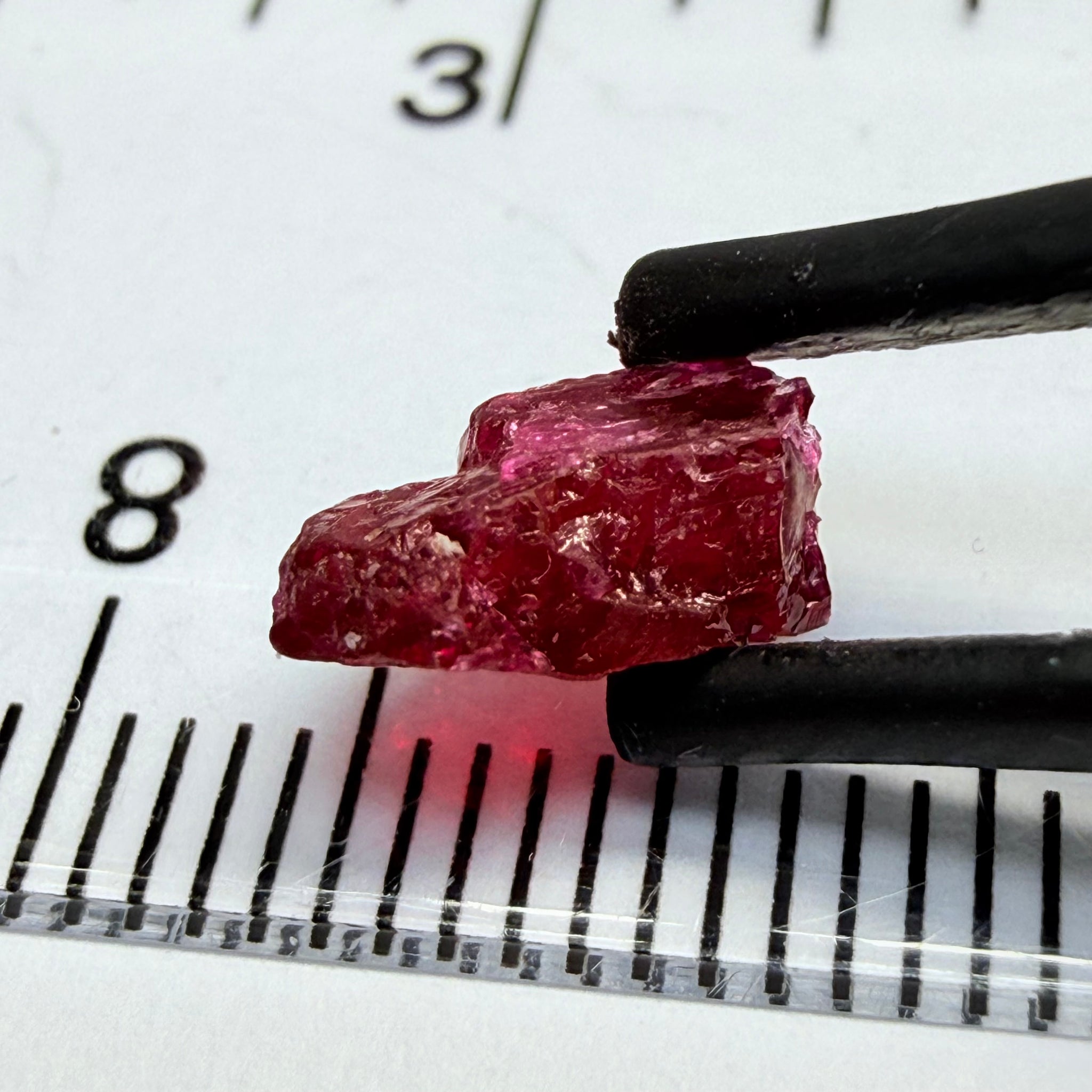 Ruby, 1.73 Longido, Tanzania, Untreated Unheated, complicated shape, see pictures, vvs