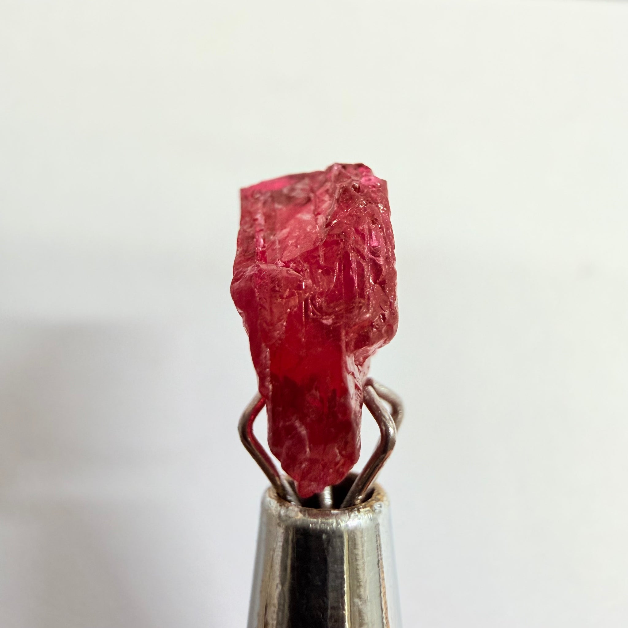 Ruby, 1.73 Longido, Tanzania, Untreated Unheated, complicated shape, see pictures, vvs
