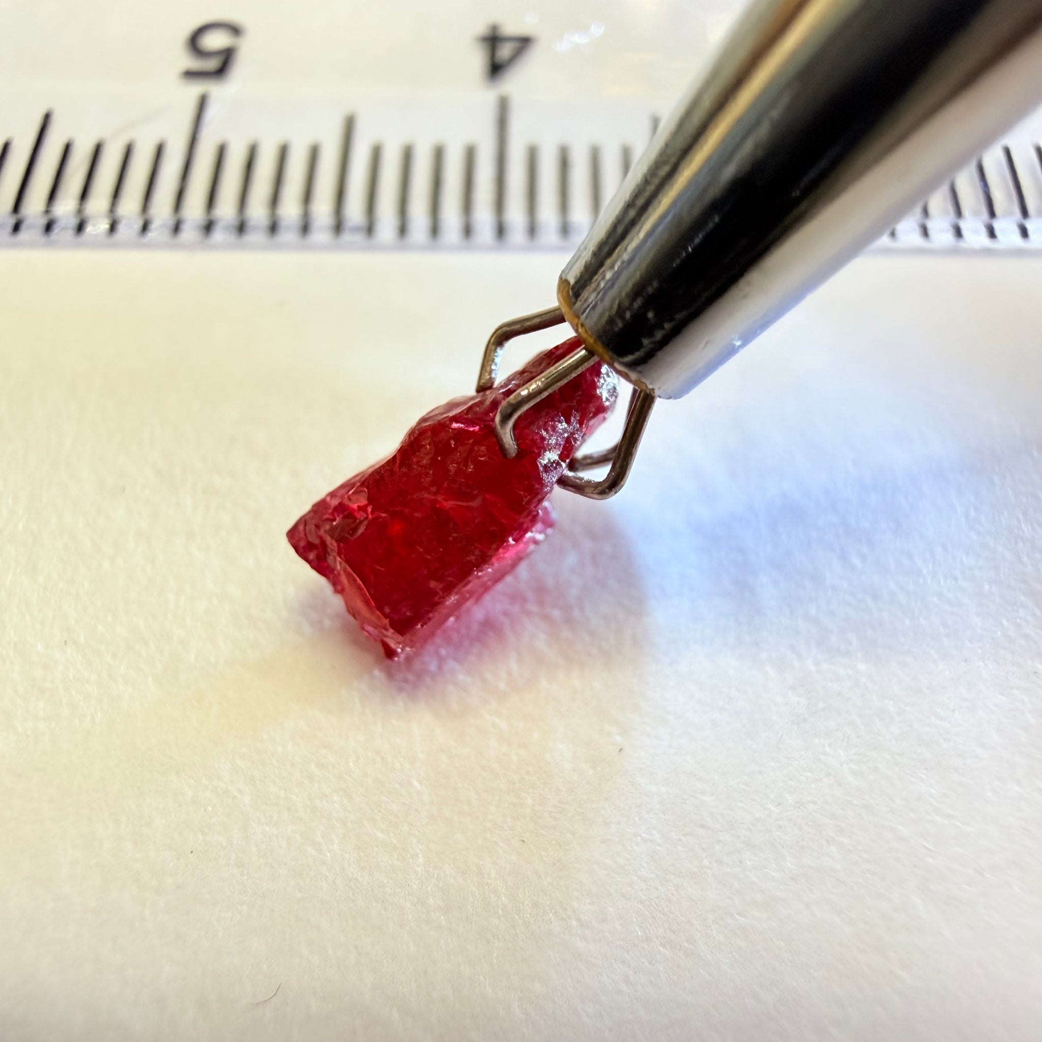 Ruby, 1.73 Longido, Tanzania, Untreated Unheated, complicated shape, see pictures, vvs