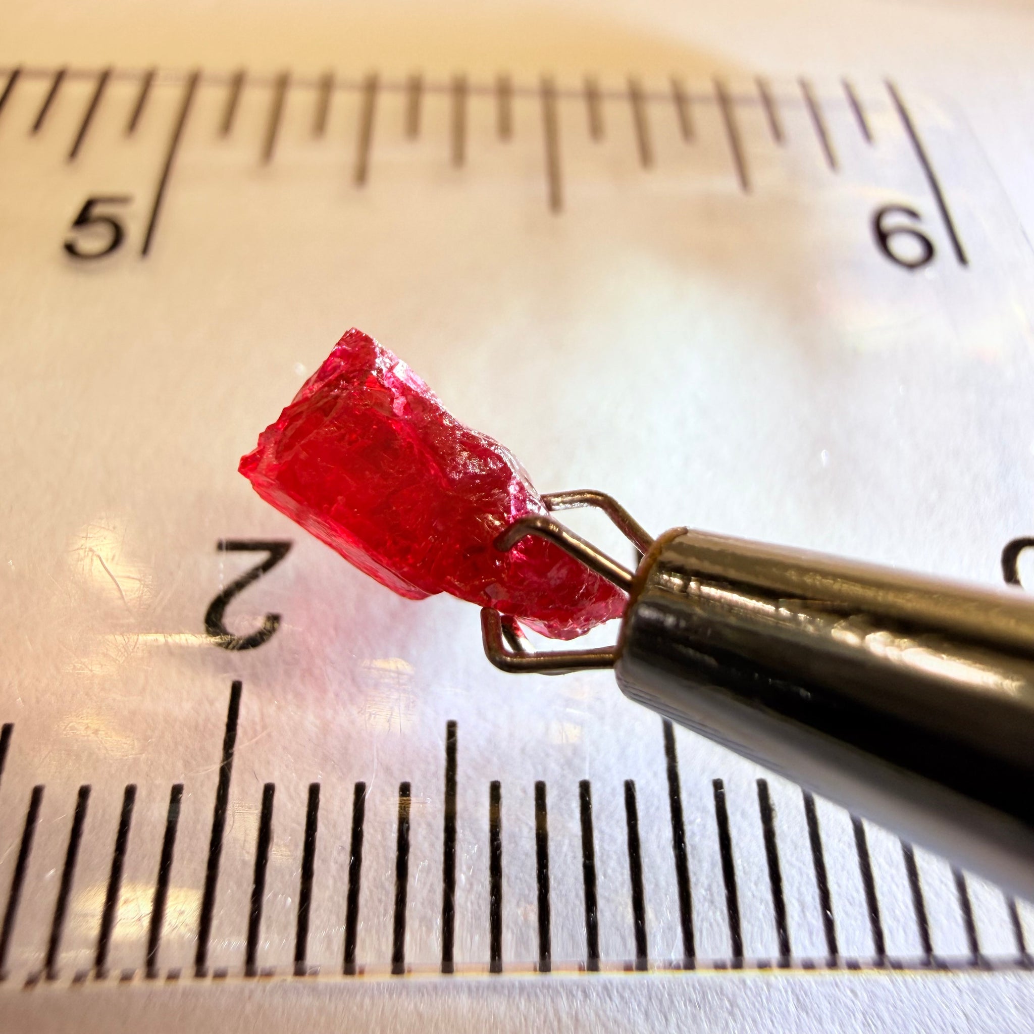Ruby, 1.73 Longido, Tanzania, Untreated Unheated, complicated shape, see pictures, vvs