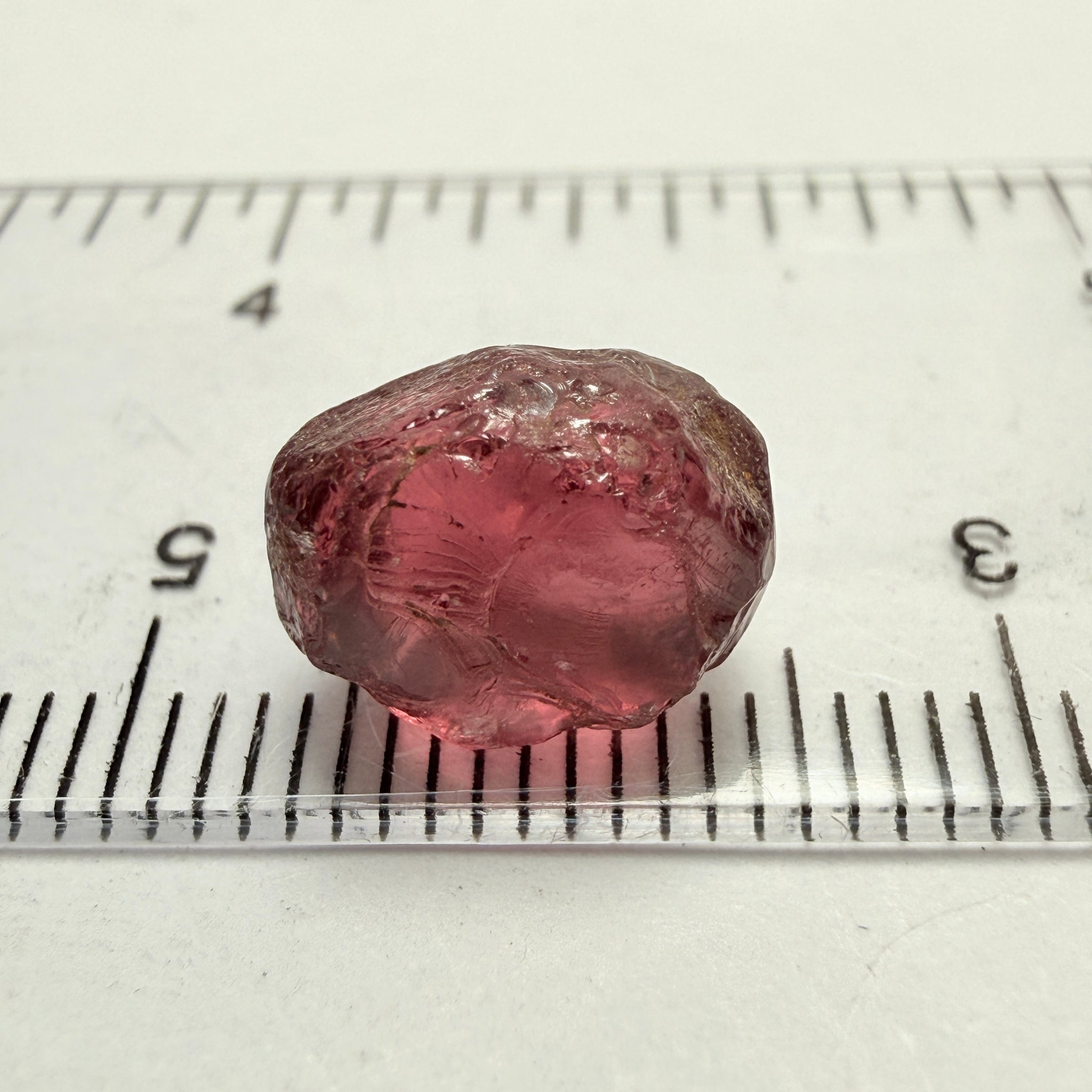 Rhodolite Garnet, 6.23ct, Umba, Tanzania, Untreated Untreated. Slight silky on one side, rest vs-vvs