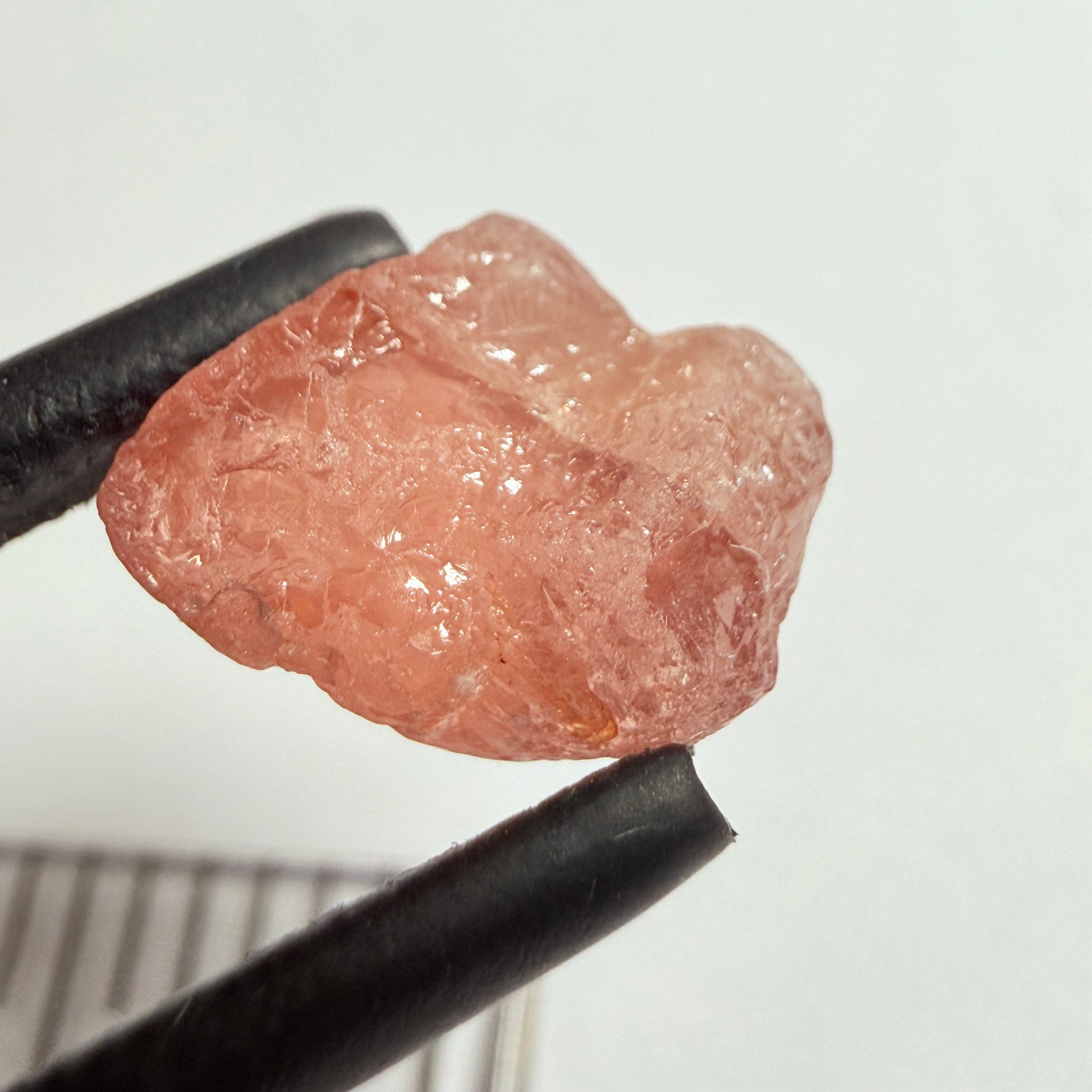 Umba Padparadscha Sapphire, 4.21ct, Umba Valley, Tanzania, Untreated Unheated, on the skin, going around 1mm in there is a crack that will come off on preform, rest vvs with a little bit of silk, see pics for crack markings