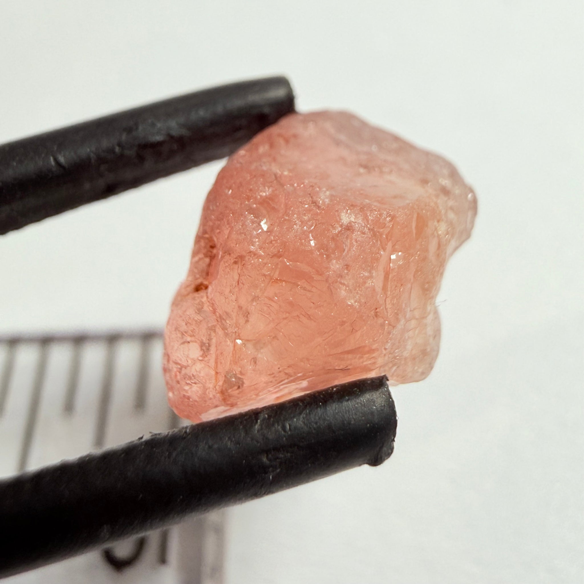 Umba Padparadscha Sapphire, 4.21ct, Umba Valley, Tanzania, Untreated Unheated, on the skin, going around 1mm in there is a crack that will come off on preform, rest vvs with a little bit of silk, see pics for crack markings