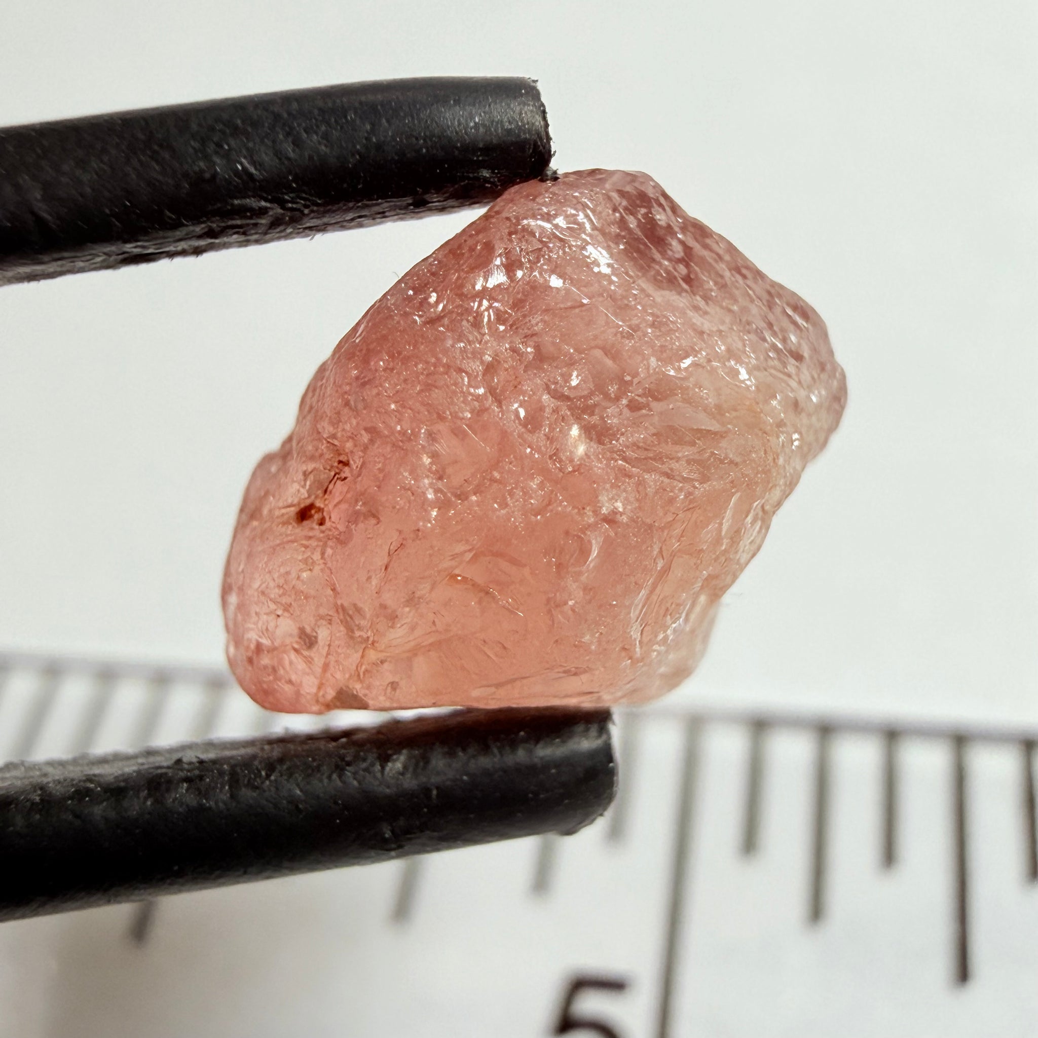 Umba Padparadscha Sapphire, 4.21ct, Umba Valley, Tanzania, Untreated Unheated, on the skin, going around 1mm in there is a crack that will come off on preform, rest vvs with a little bit of silk, see pics for crack markings