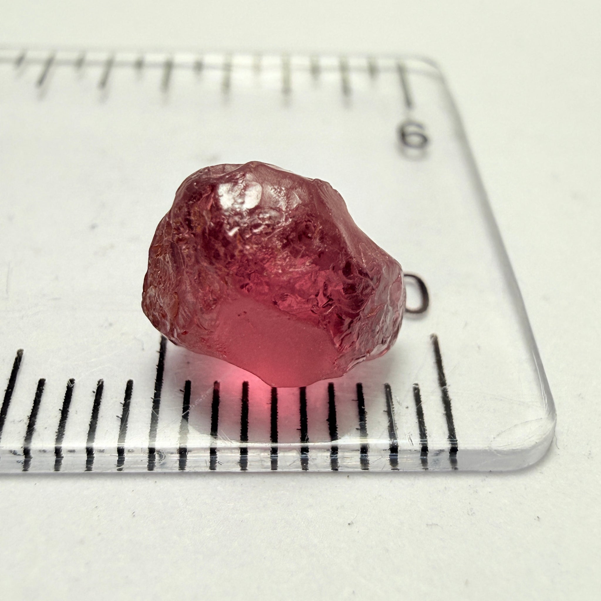 Rhodolite Garnet, 3.49ct, Umba, Tanzania, Untreated Untreated. vvs-if