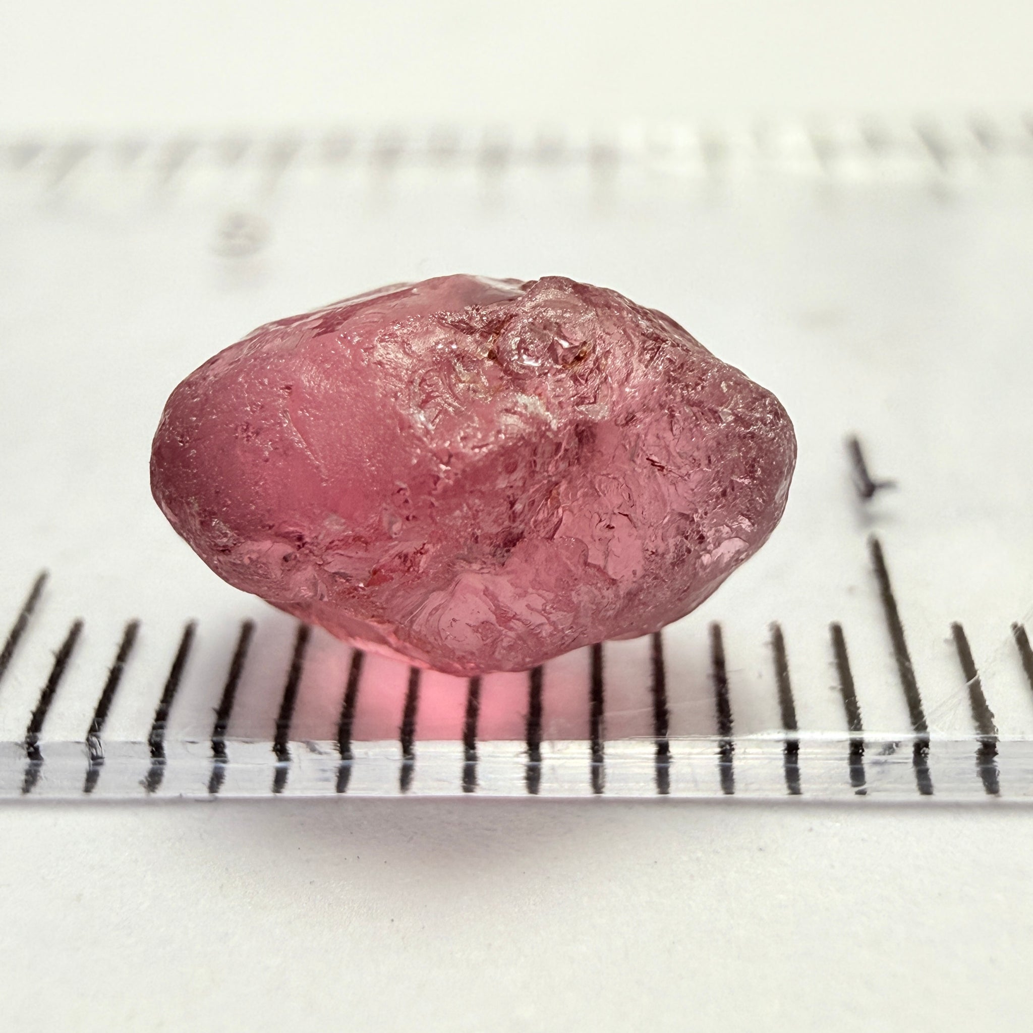 Rhodolite Garnet, 3.51ct, Umba, Tanzania, Untreated Untreated. si