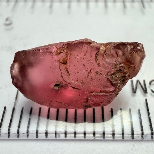 Rhodolite Garnet Colour Shifting, 5.32ct, Umba, Tanzania, Untreated Untreated. A very large spot on the outside going a few mm in