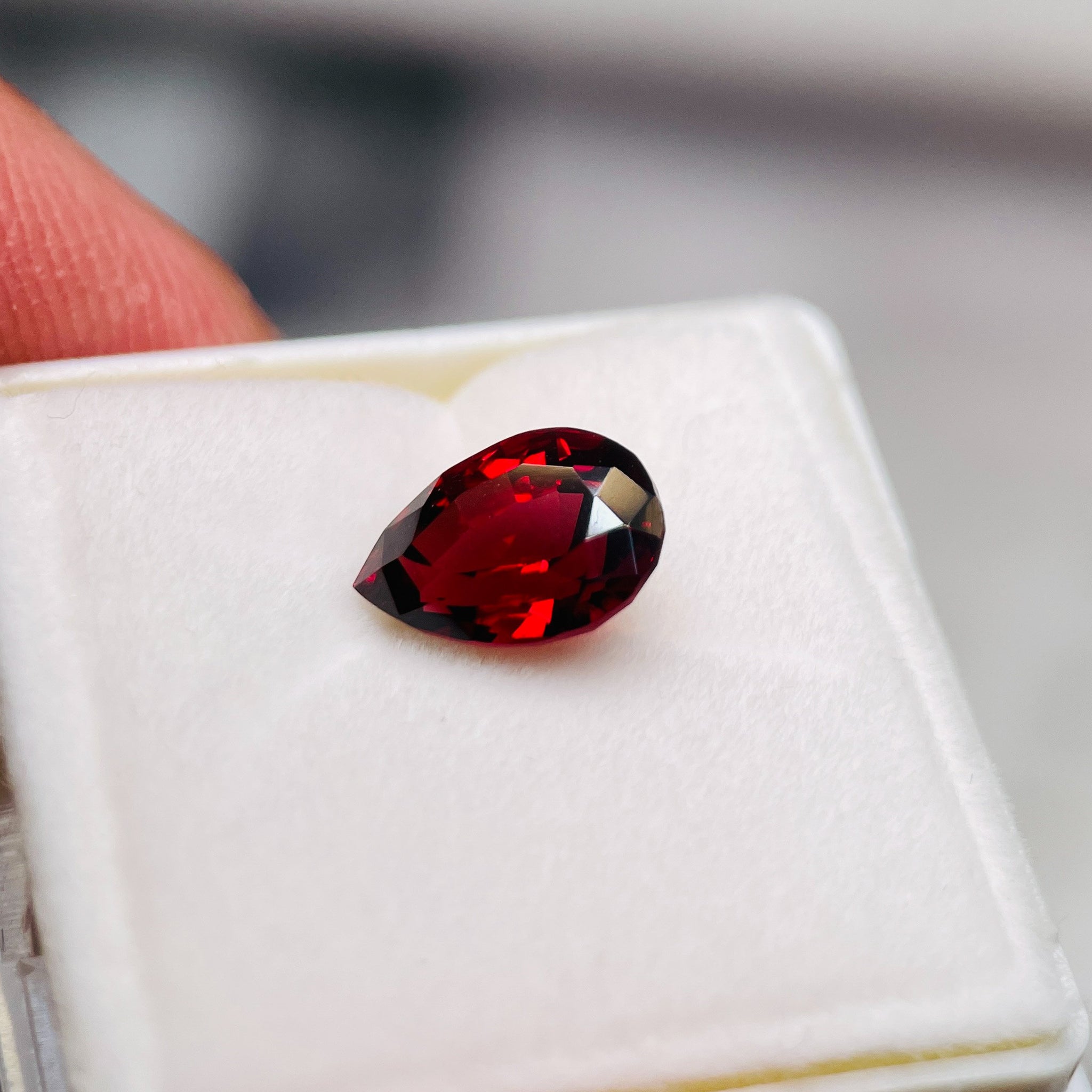 2.19Ct Umba Garnet. Tanzania. Untreated Unheated