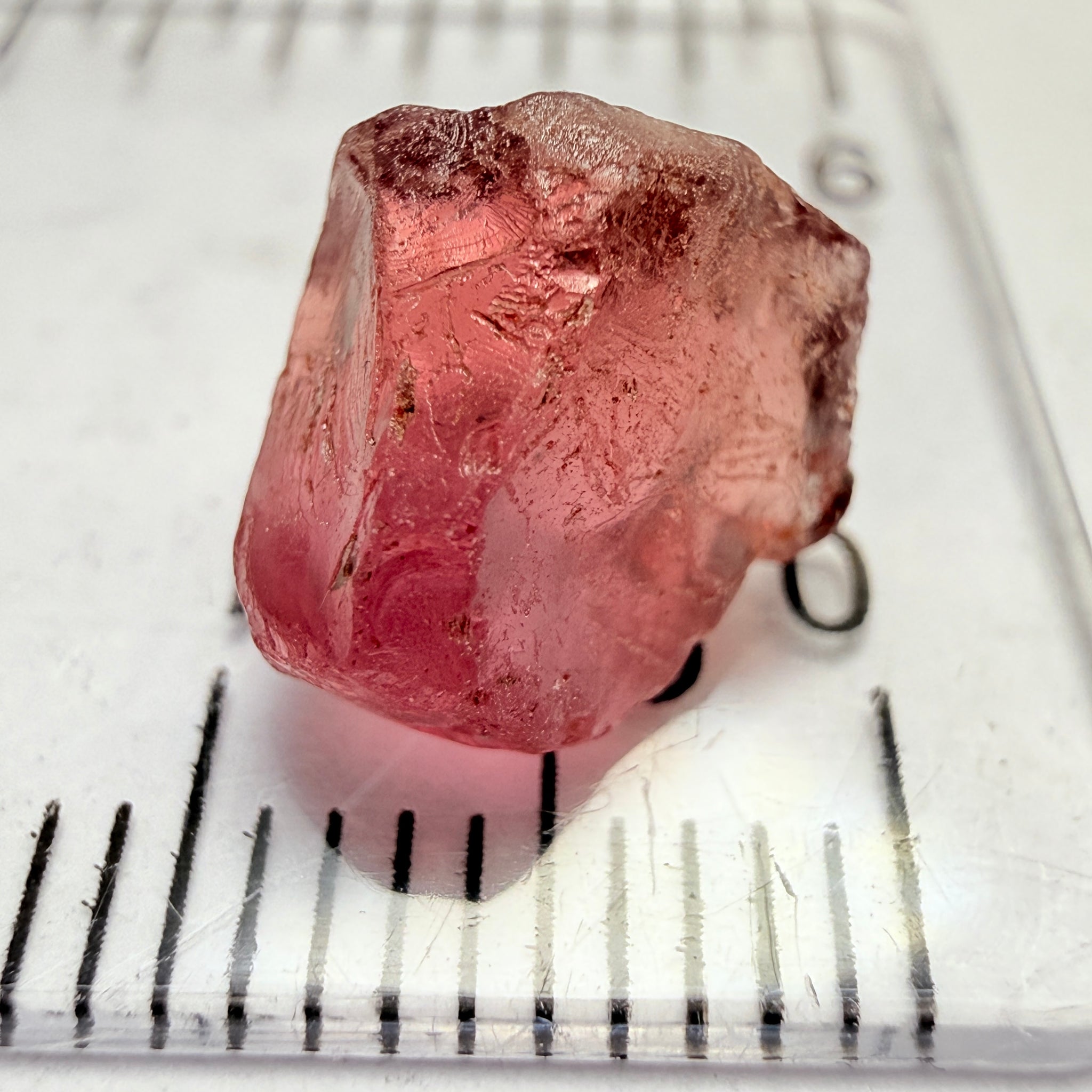 Rhodolite Garnet, 4.01ct, Umba, Tanzania, Untreated Untreated. Si