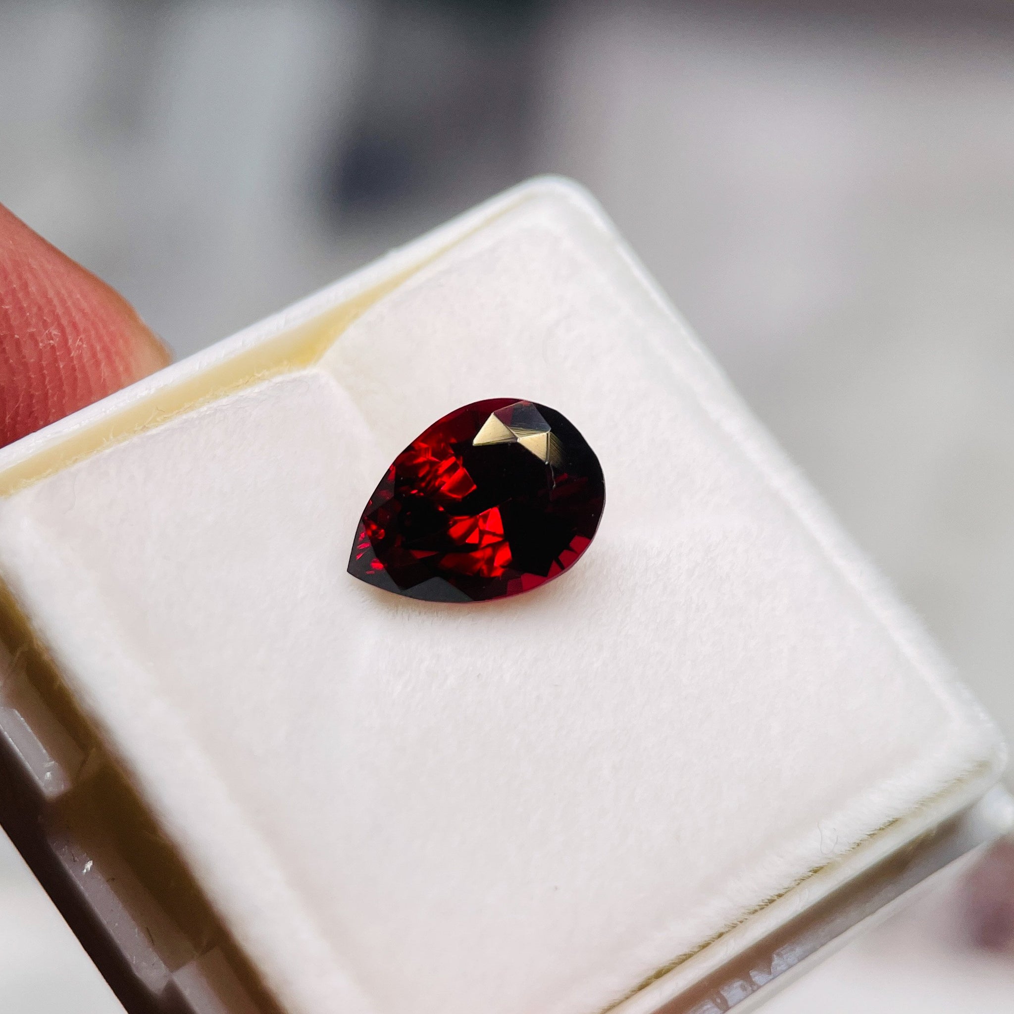 2.19Ct Umba Garnet. Tanzania. Untreated Unheated