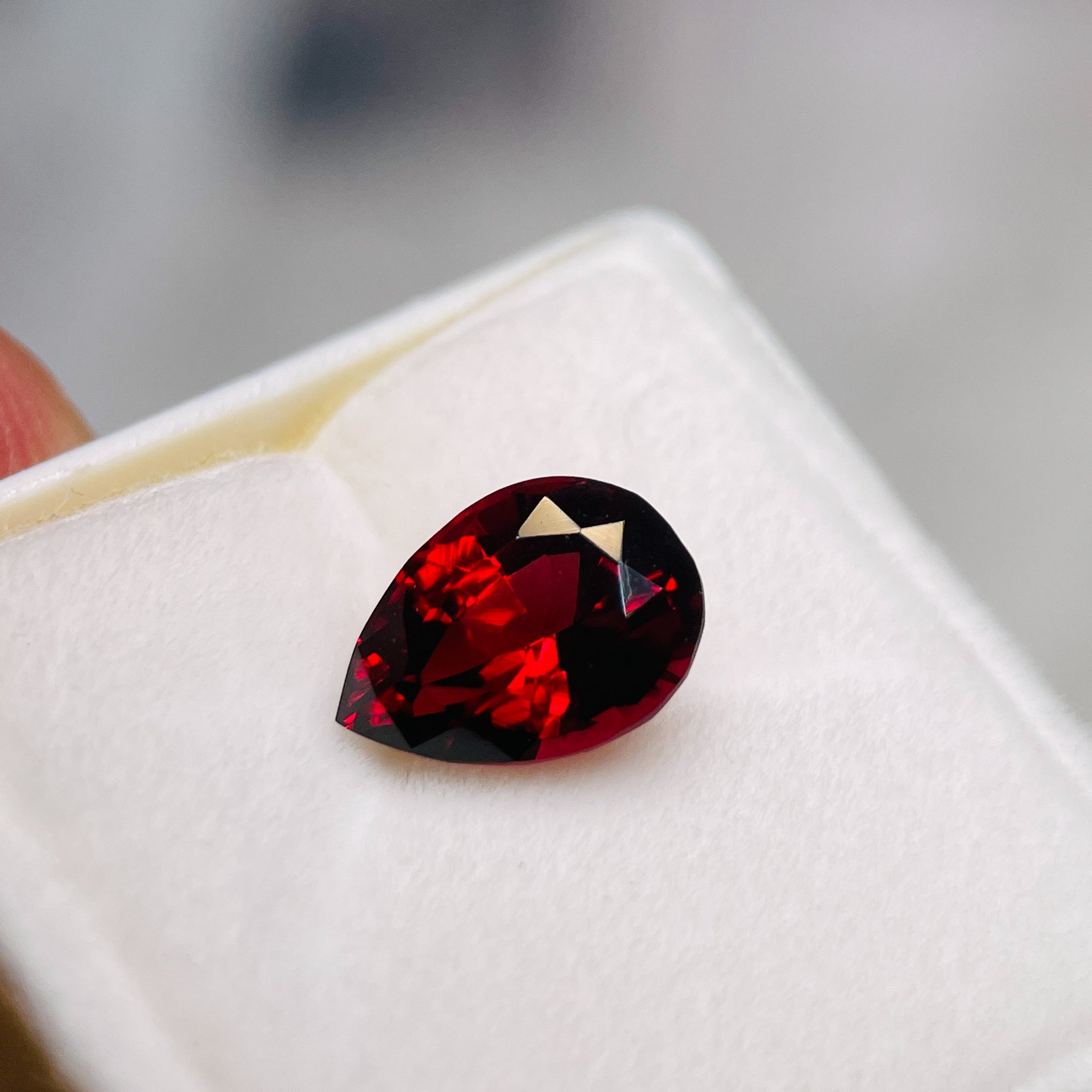 2.19Ct Umba Garnet. Tanzania. Untreated Unheated