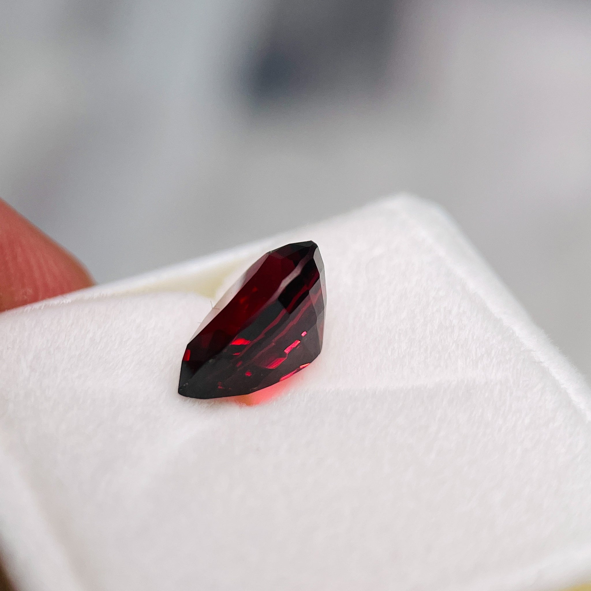 2.19Ct Umba Garnet. Tanzania. Untreated Unheated