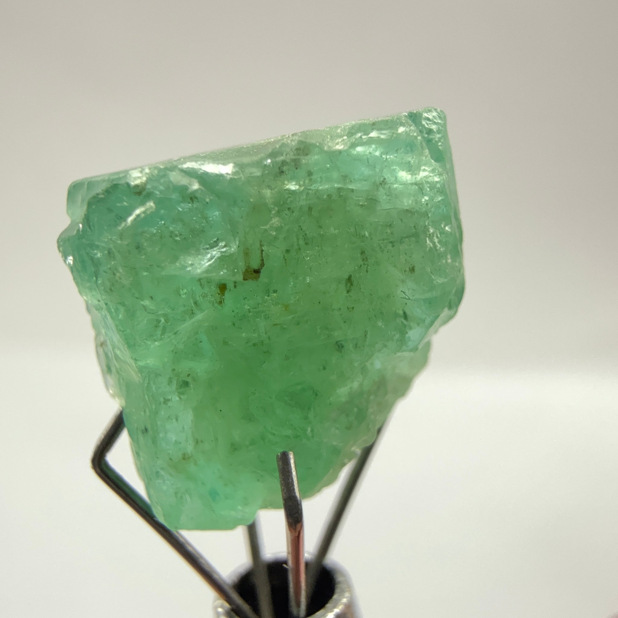 Emerald Crystal, 7.75ct, Tanzania, Untreated Unheated, specimen grade