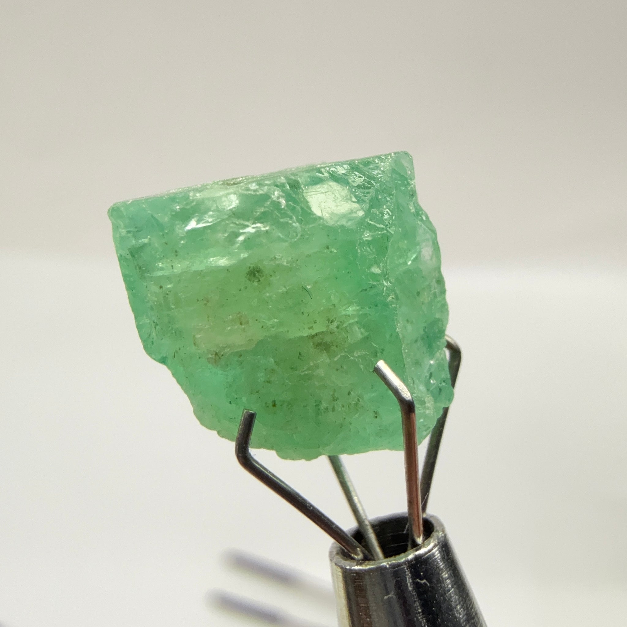 Emerald Crystal, 7.75ct, Tanzania, Untreated Unheated, specimen grade