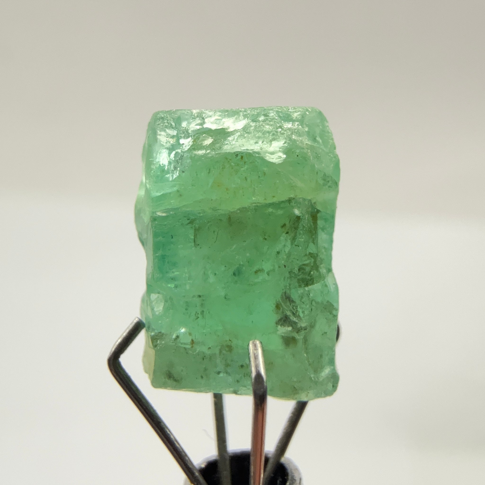 Emerald Crystal, 4.78ct, Tanzania, Untreated Unheated, specimen grade