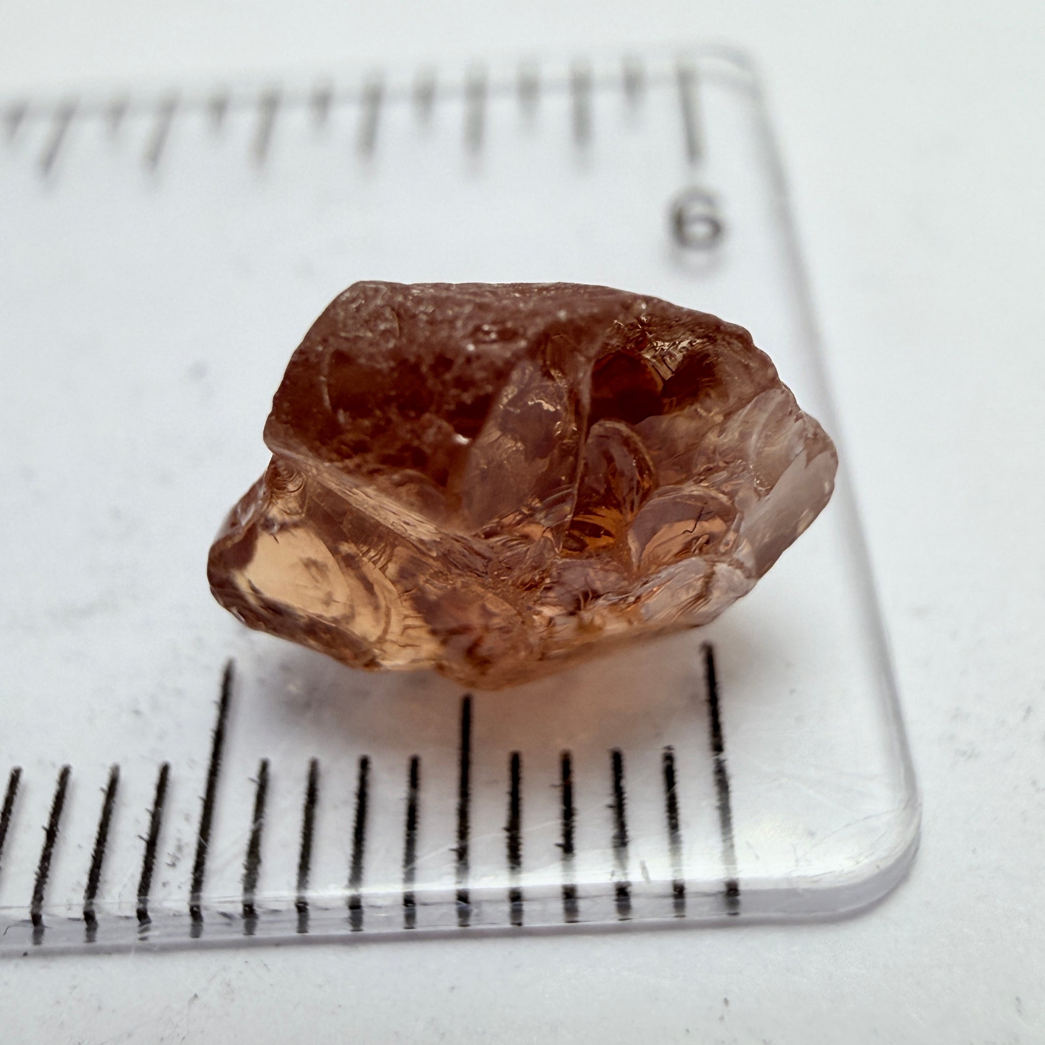 Colour Shift Garnet, 5.95ct, Tanzania, Untreated Unheated, silky with slight inclusions on the outside, flat shape