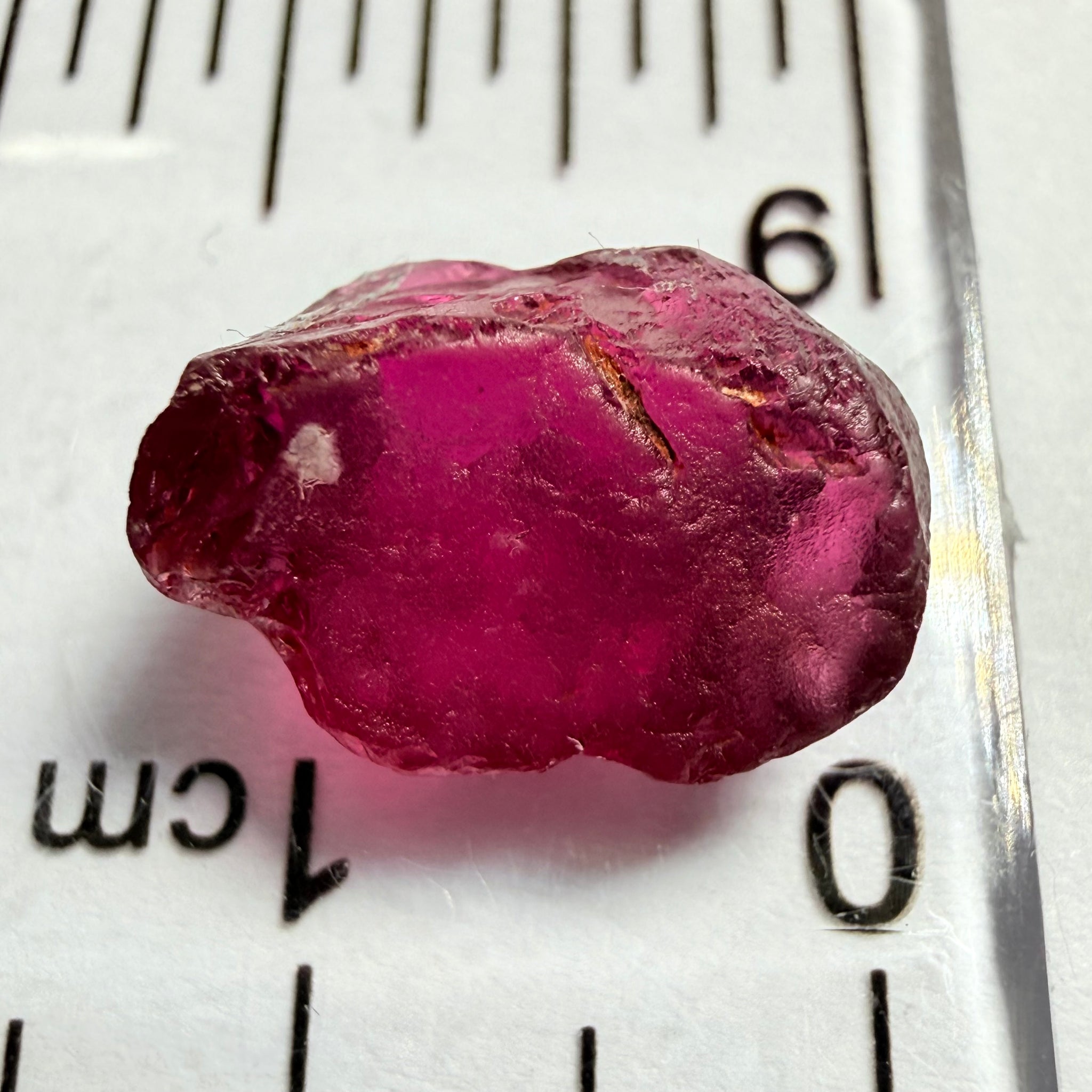 Tanga Garnet, 6.88ct, Mlimbi, Mwakijembe, near the kenyan border, Tanzania, vvs, note flattish shape