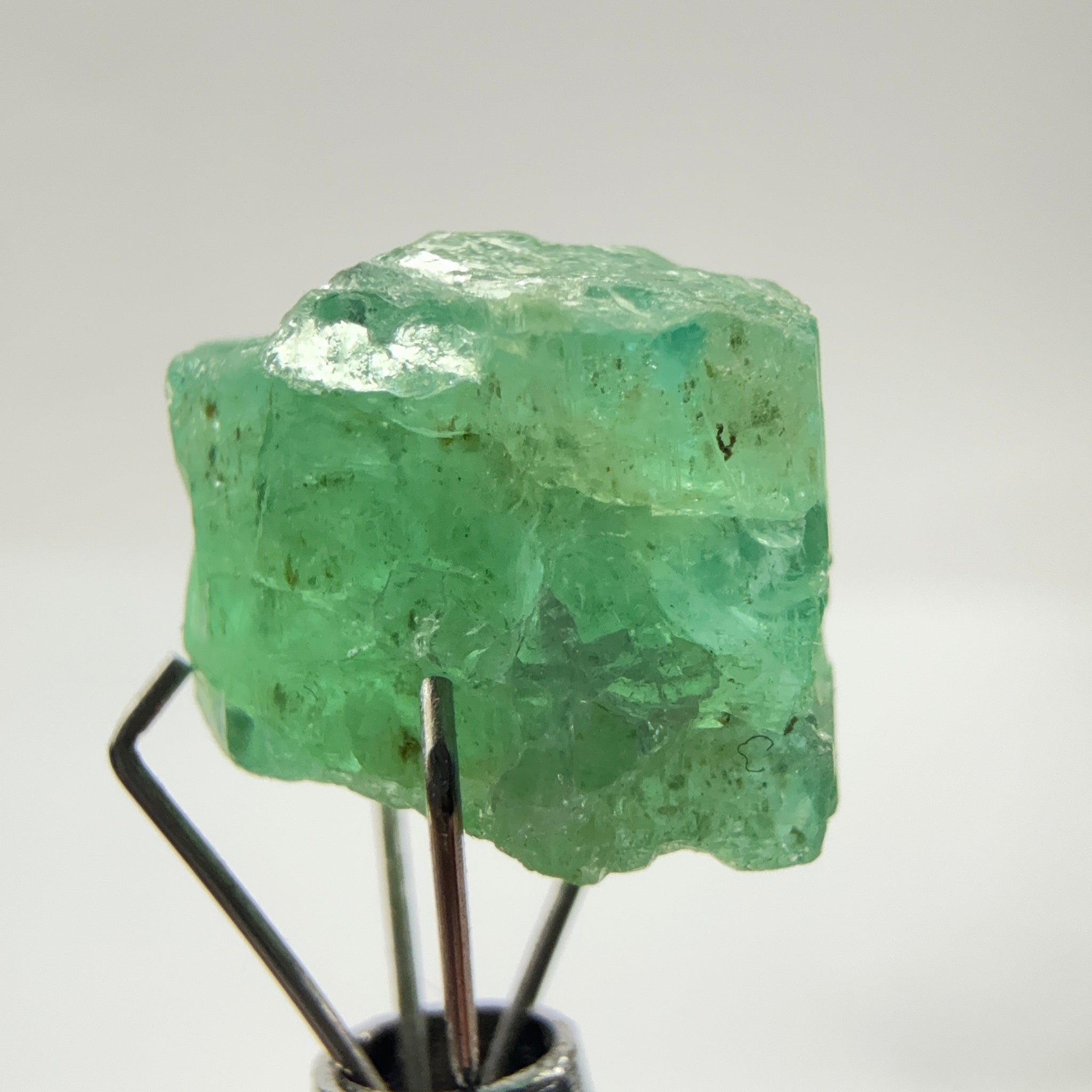 Emerald Crystal, 6.88ct, Tanzania, Untreated Unheated, specimen grade