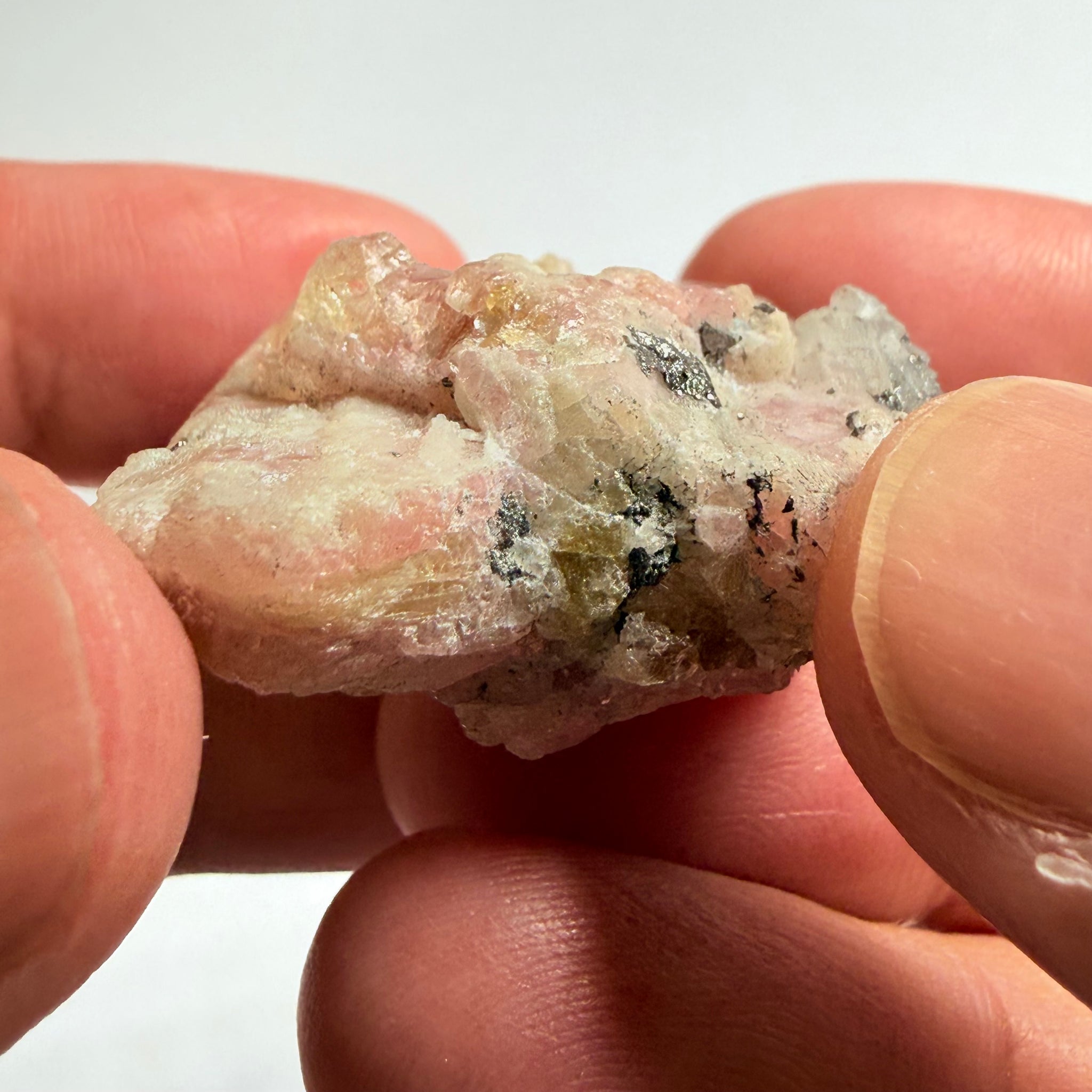 Pink Tanzanite Crystal Specimen, 139.66ct, Merelani, Tanzania. Unheated Unheated