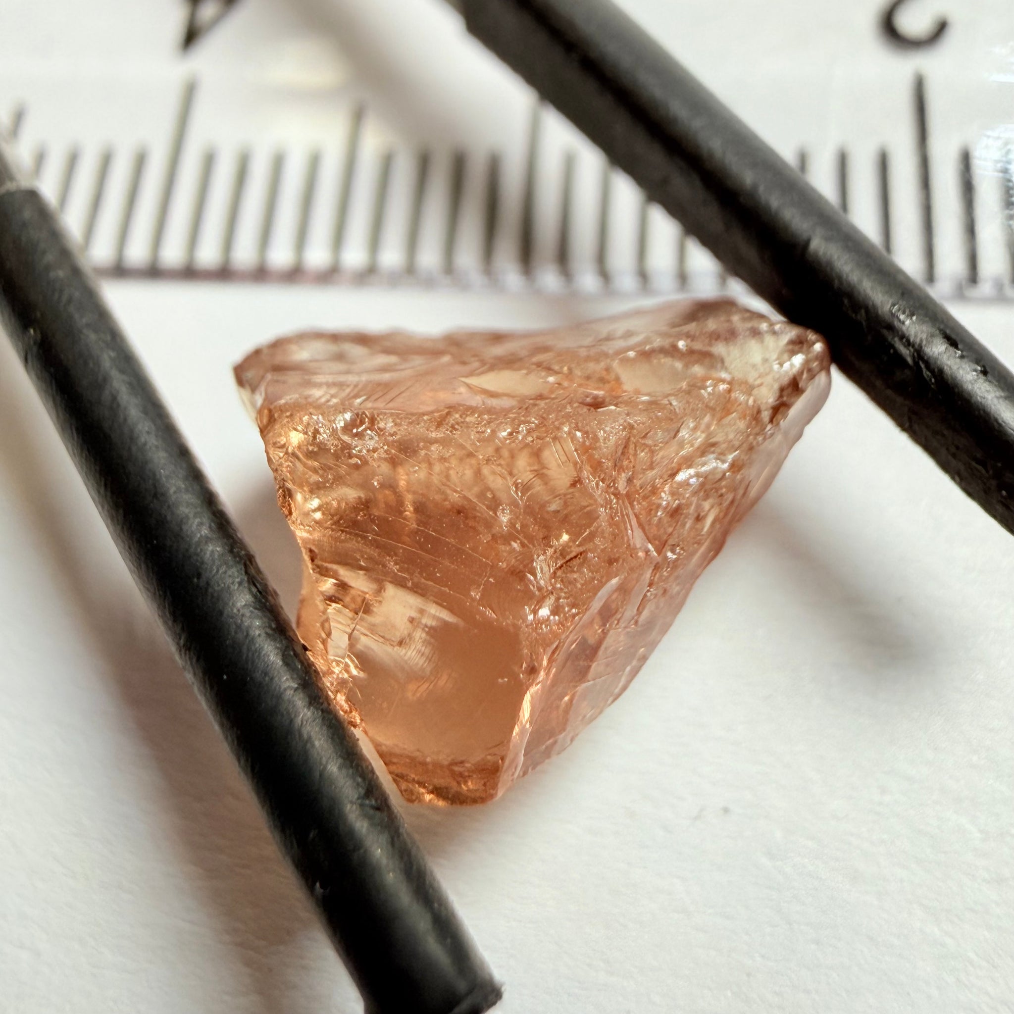 Malaya Garnet, 5.55ct, Umba Valley, Tanzania, Untreated Unheated, vvs, flattish, note shape