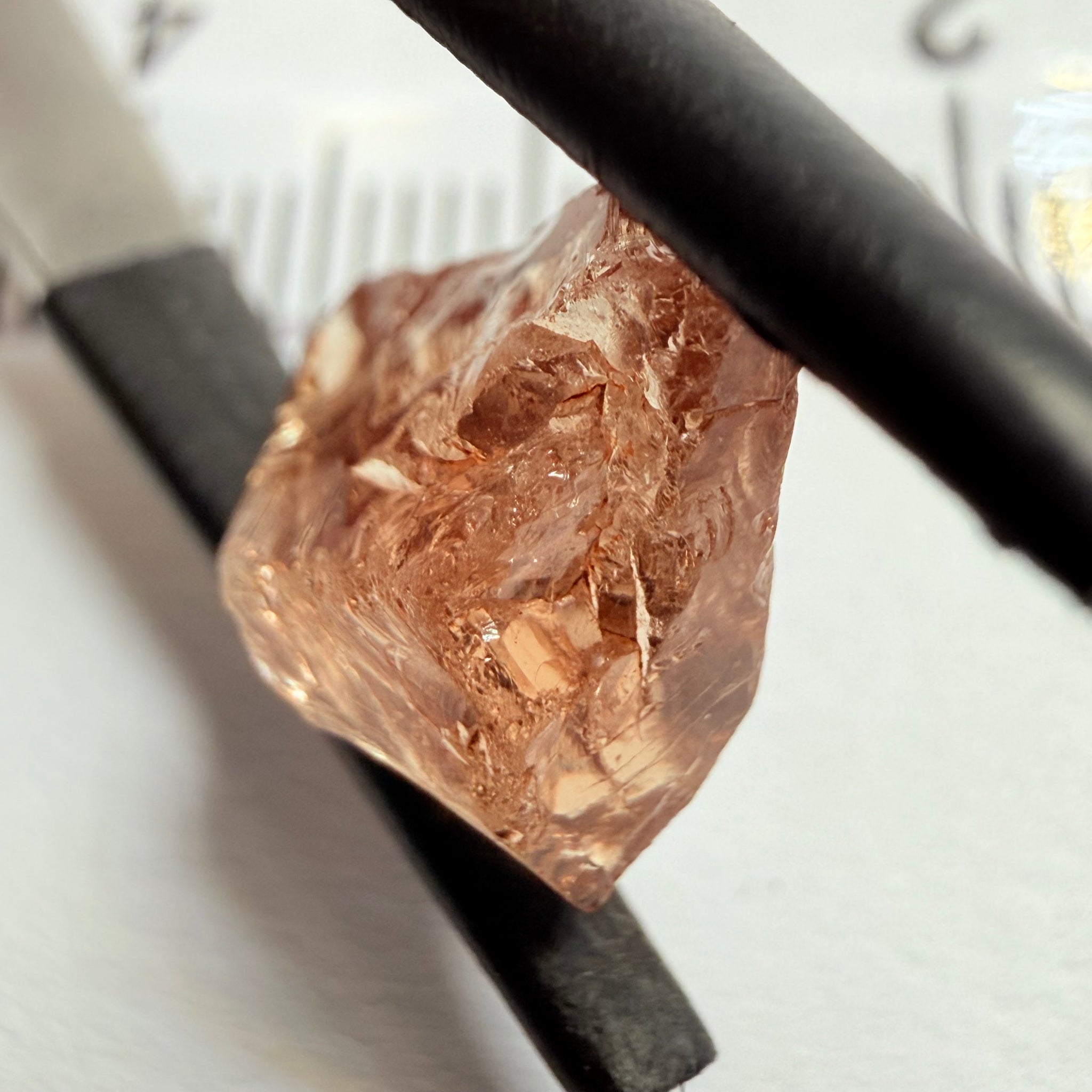 Malaya Garnet, 5.55ct, Umba Valley, Tanzania, Untreated Unheated, vvs, flattish, note shape