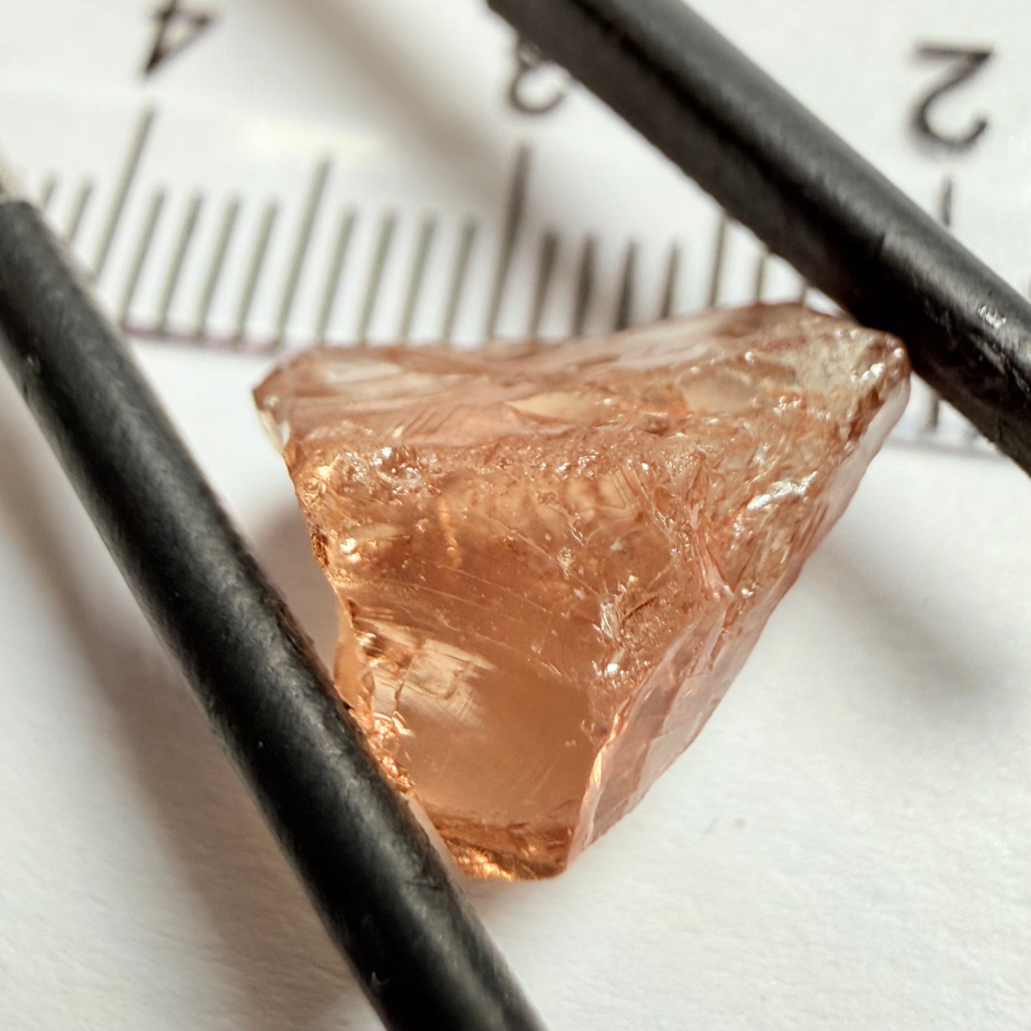 Malaya Garnet, 5.55ct, Umba Valley, Tanzania, Untreated Unheated, vvs, flattish, note shape