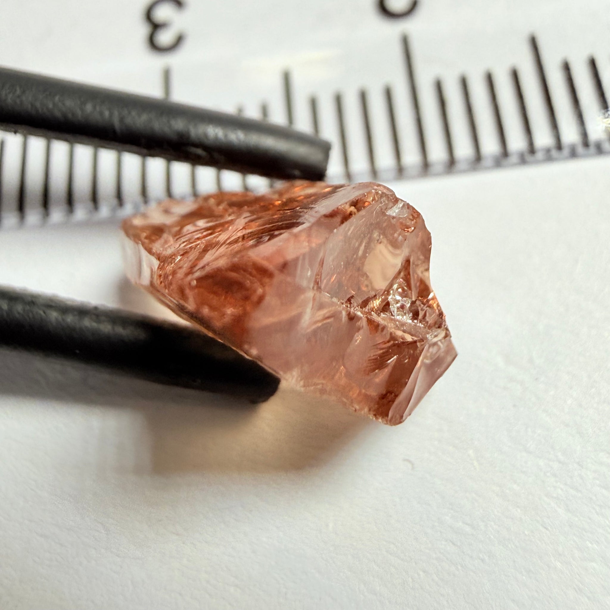 Malaya Garnet, 5.55ct, Umba Valley, Tanzania, Untreated Unheated, vvs, flattish, note shape