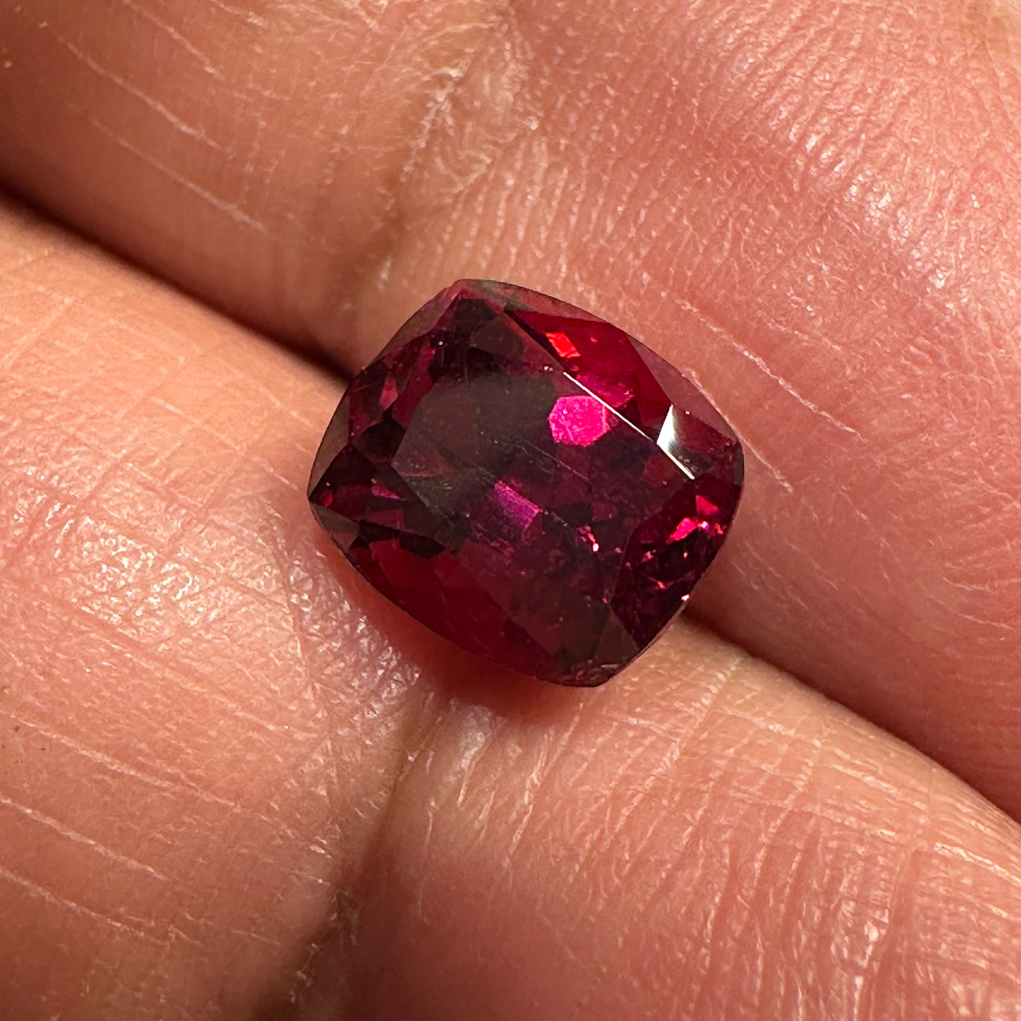 Rose Garnet, 2.86ct, Tanzania. Untreated Unheated