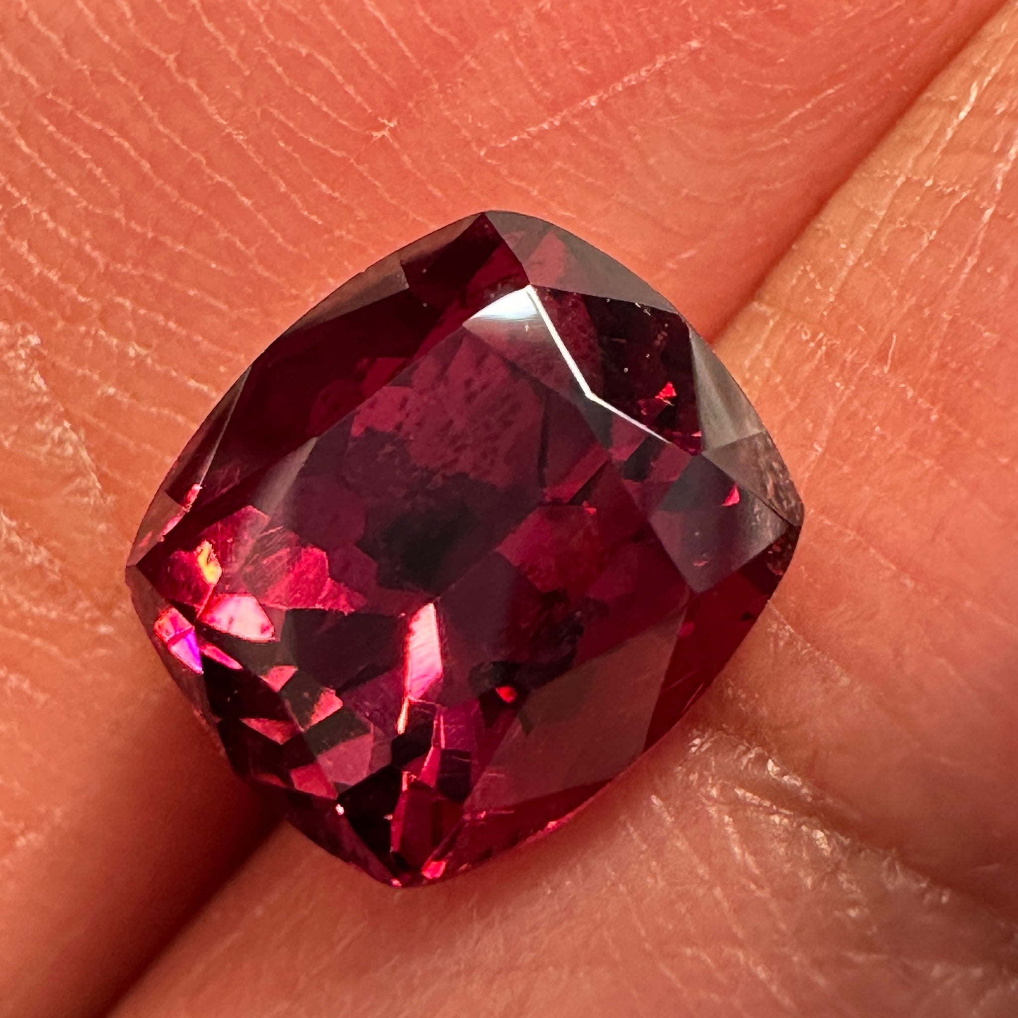 Rose Garnet, 2.86ct, Tanzania. Untreated Unheated