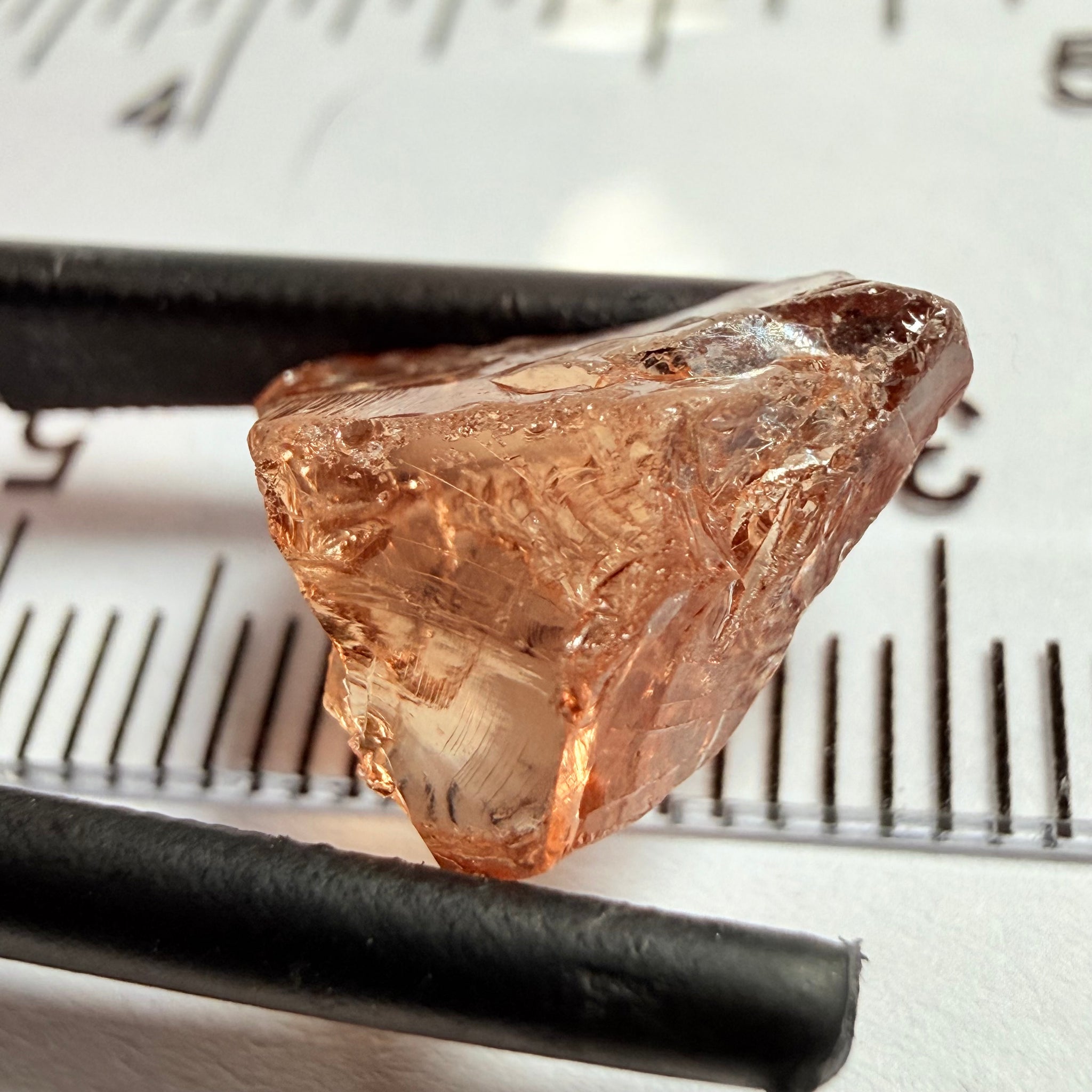 Malaya Garnet, 5.55ct, Umba Valley, Tanzania, Untreated Unheated, vvs, flattish, note shape