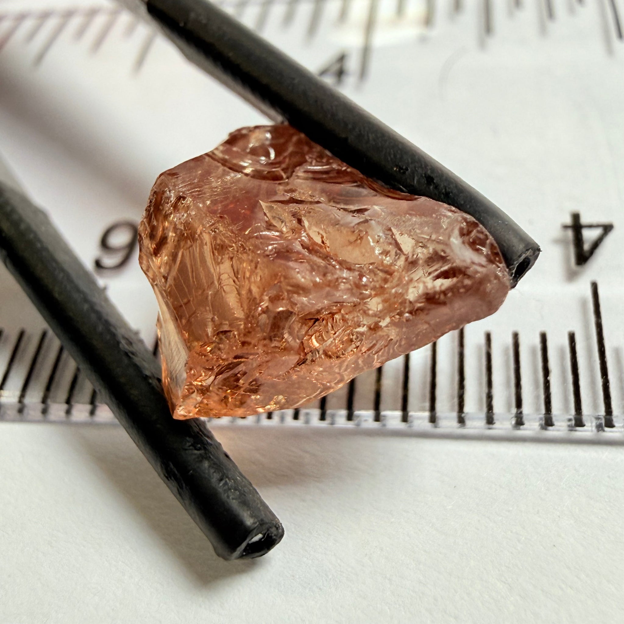 Malaya Garnet, 5.55ct, Umba Valley, Tanzania, Untreated Unheated, vvs, flattish, note shape