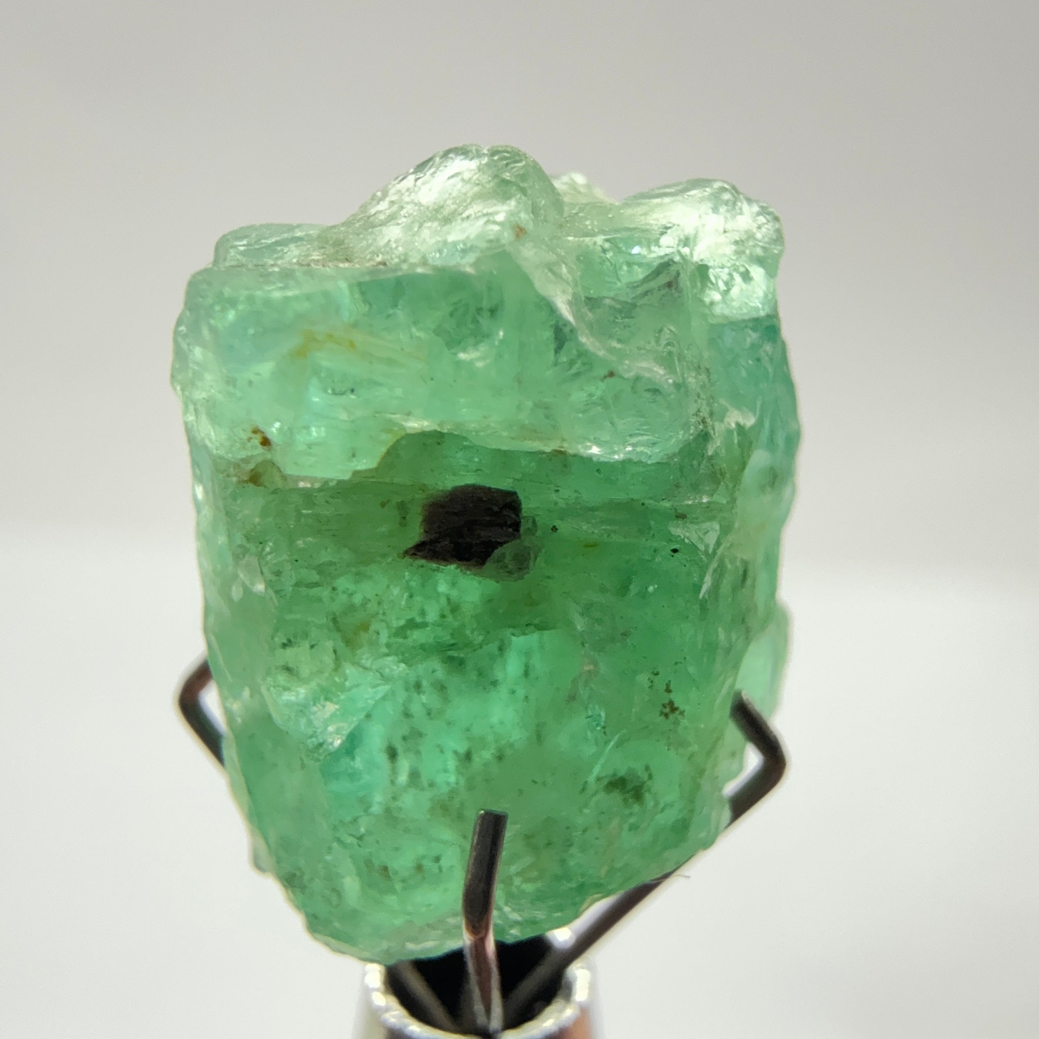 Emerald Crystal, 8.66ct, Tanzania, Untreated Unheated, specimen grade