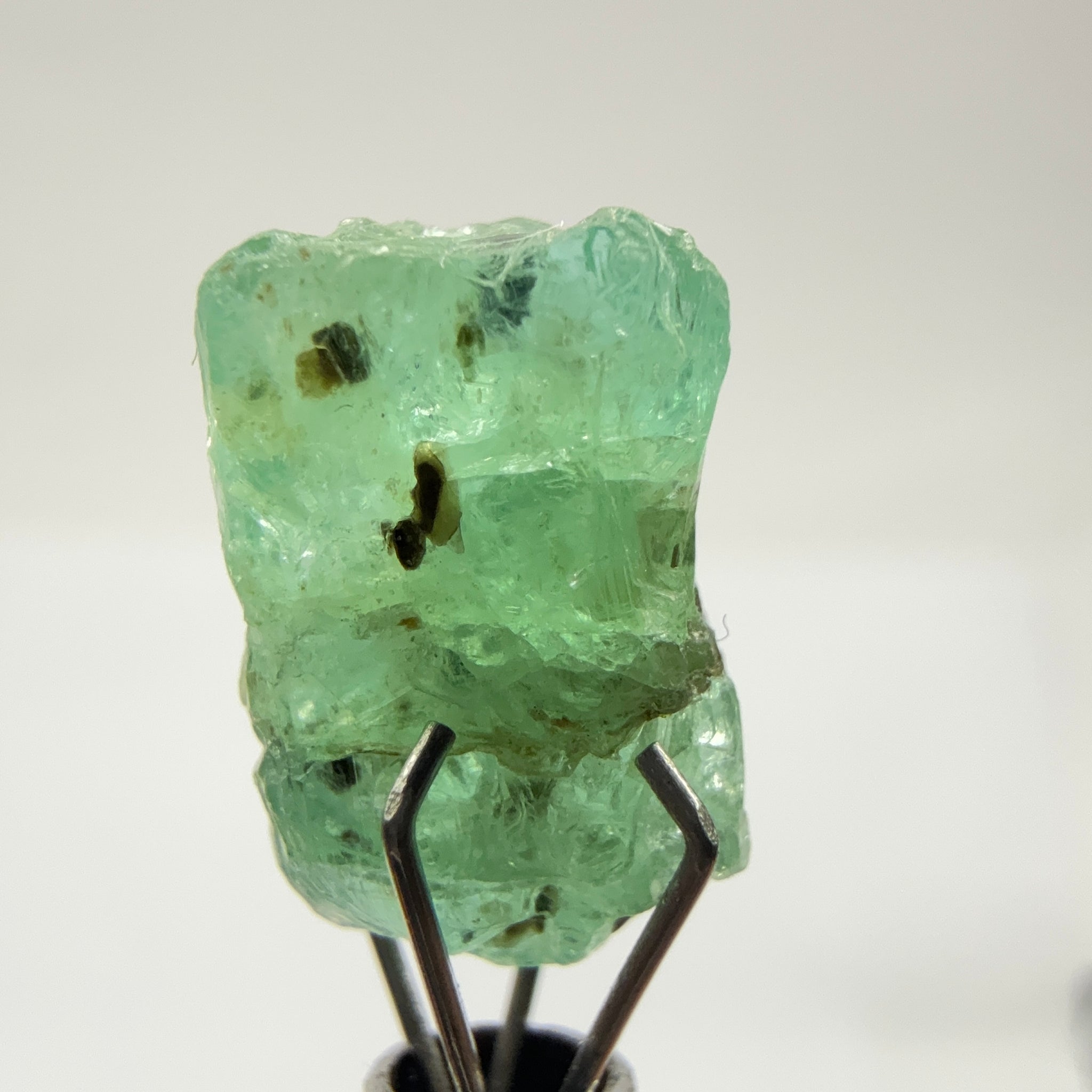 Emerald Crystal, 4.90ct, Tanzania, Untreated Unheated, specimen grade
