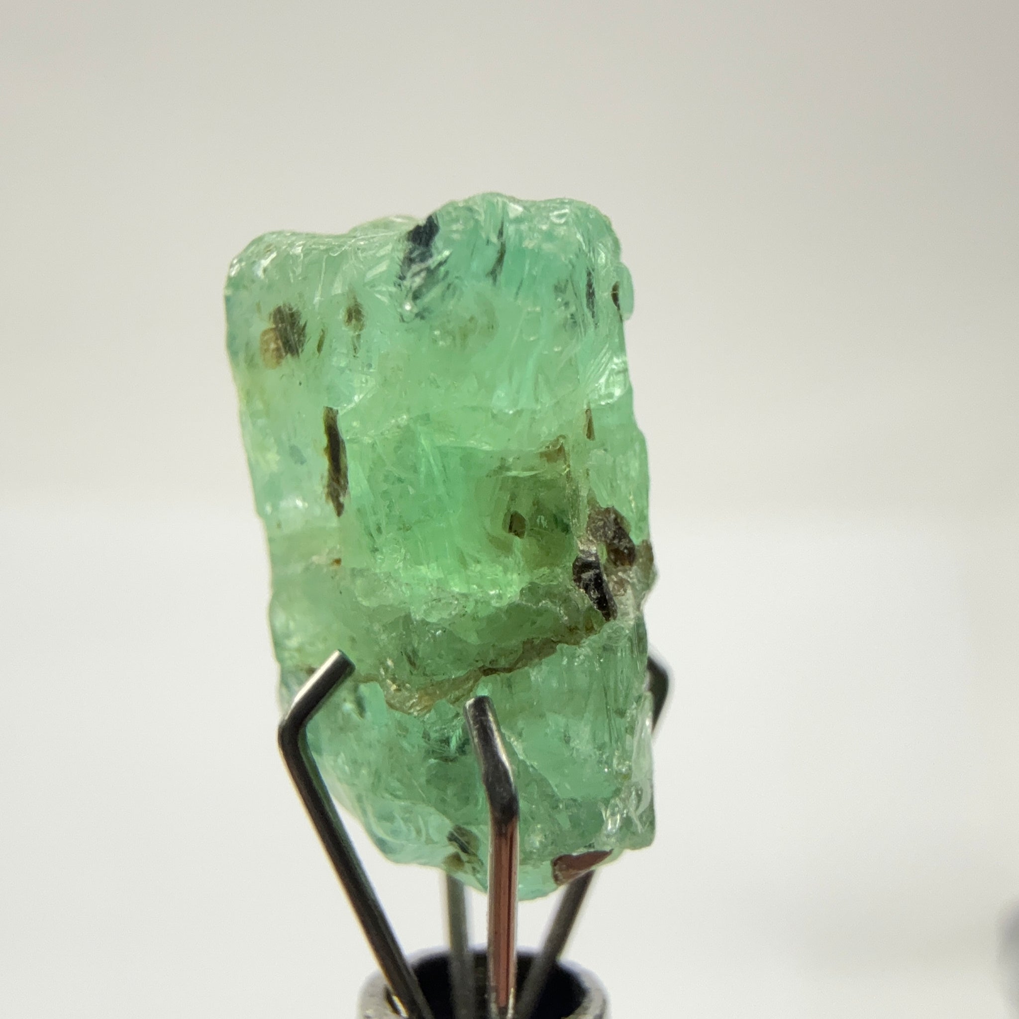 Emerald Crystal, 4.90ct, Tanzania, Untreated Unheated, specimen grade