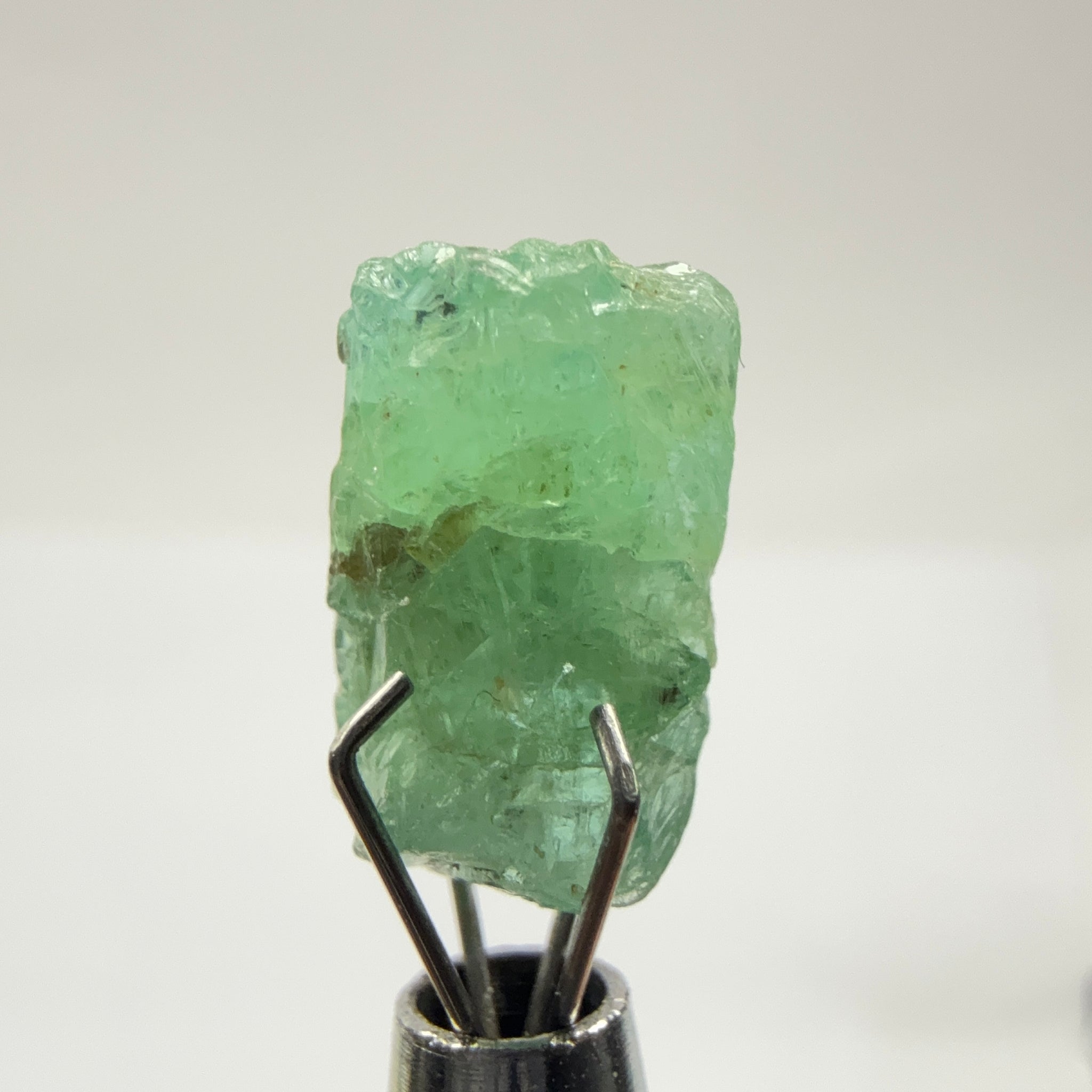 Emerald Crystal, 4.90ct, Tanzania, Untreated Unheated, specimen grade
