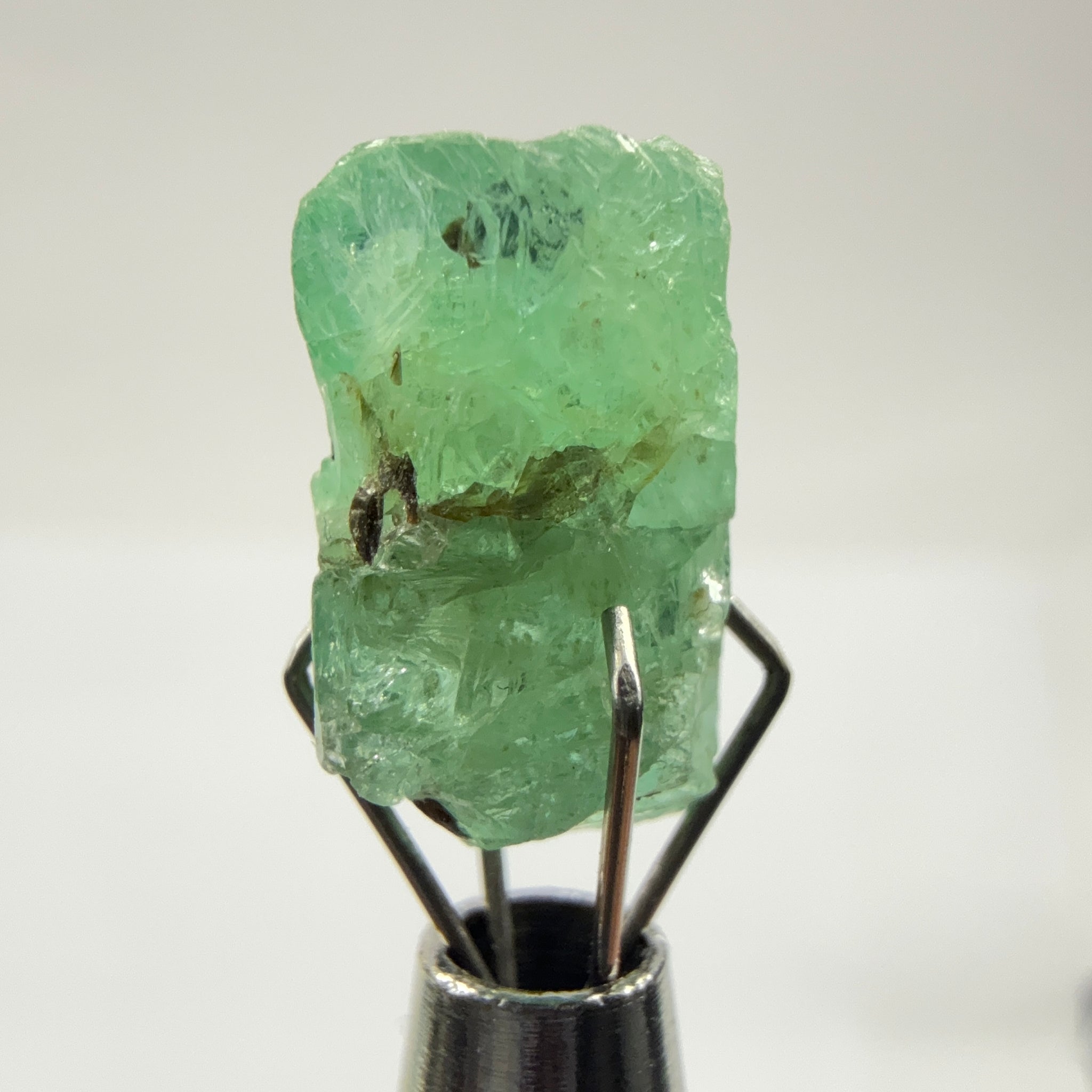Emerald Crystal, 4.90ct, Tanzania, Untreated Unheated, specimen grade