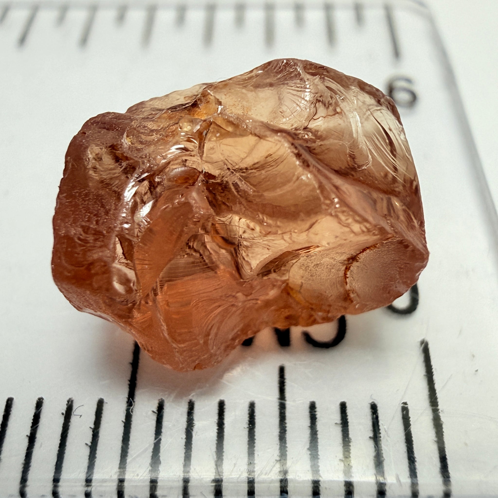 Peach Malaya Garnet, 5.97ct, vvs-if with slight crack on skin, challenging shape, Unheated Untreated, Umba Valley Tanzania